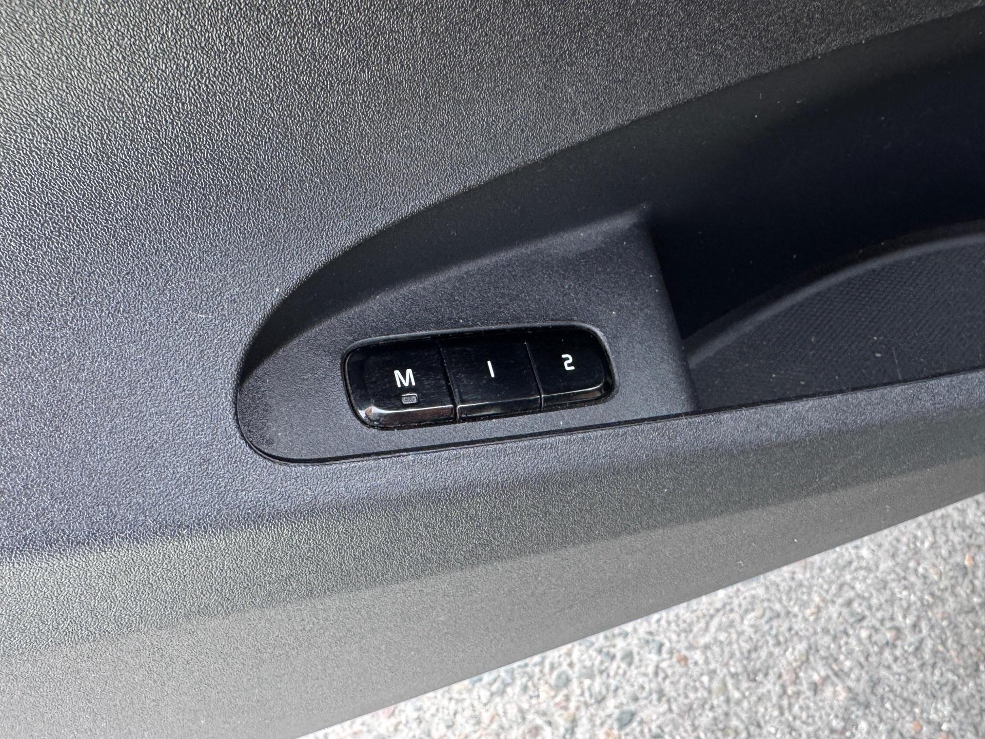 POLESTAR 2 2023