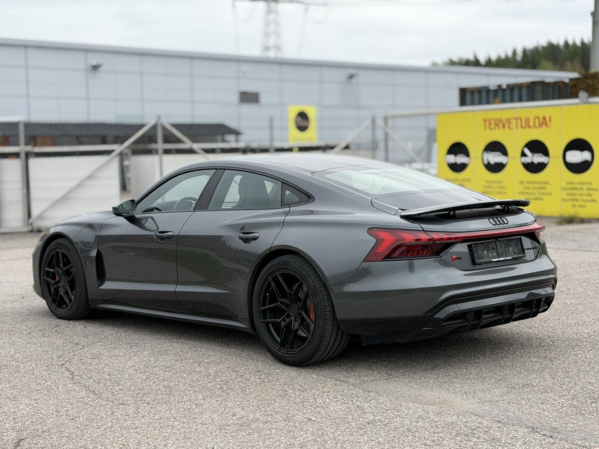 AUDI e-tron GT 2022