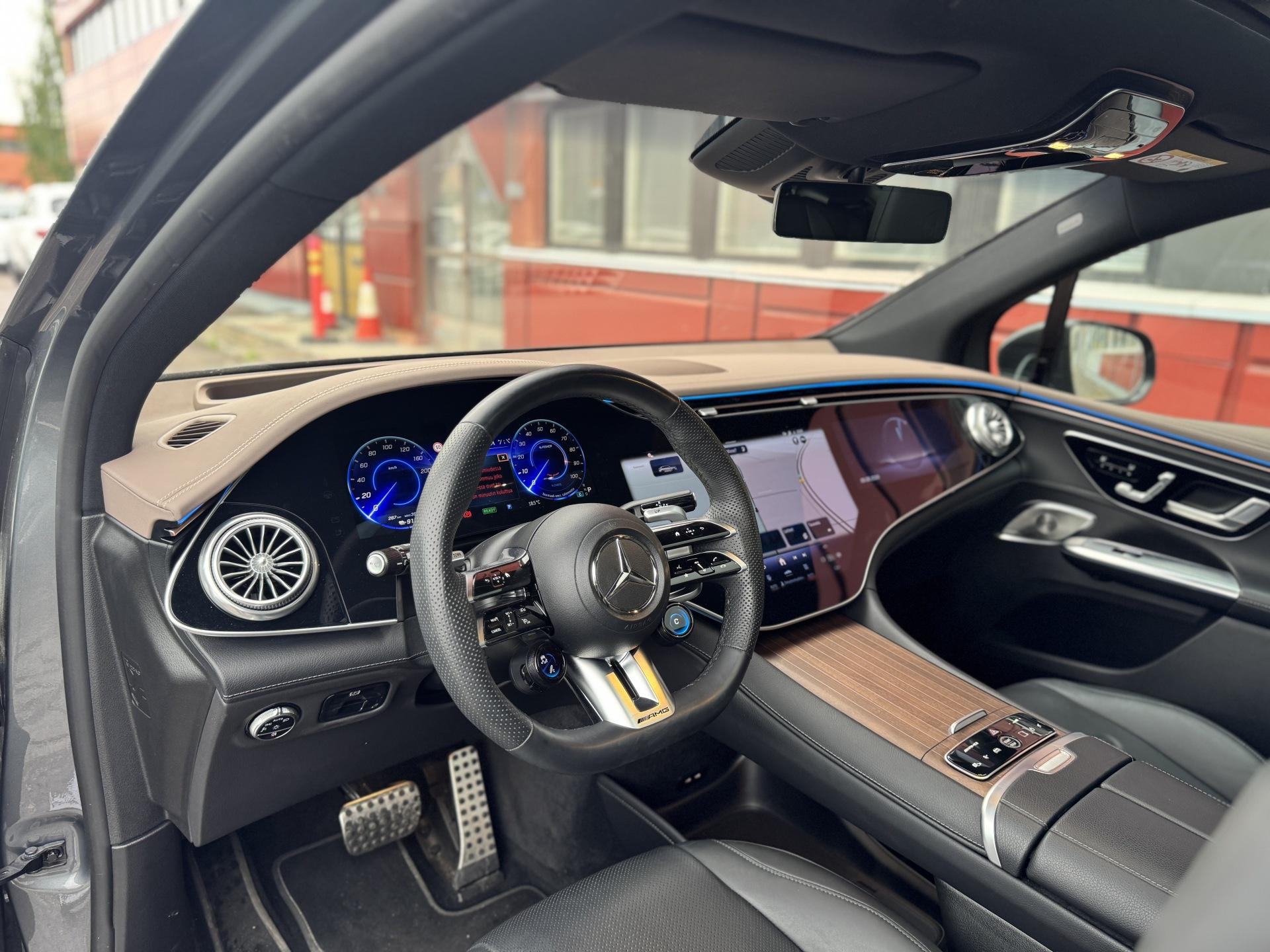 MERCEDES-BENZ EQE SUV 2023