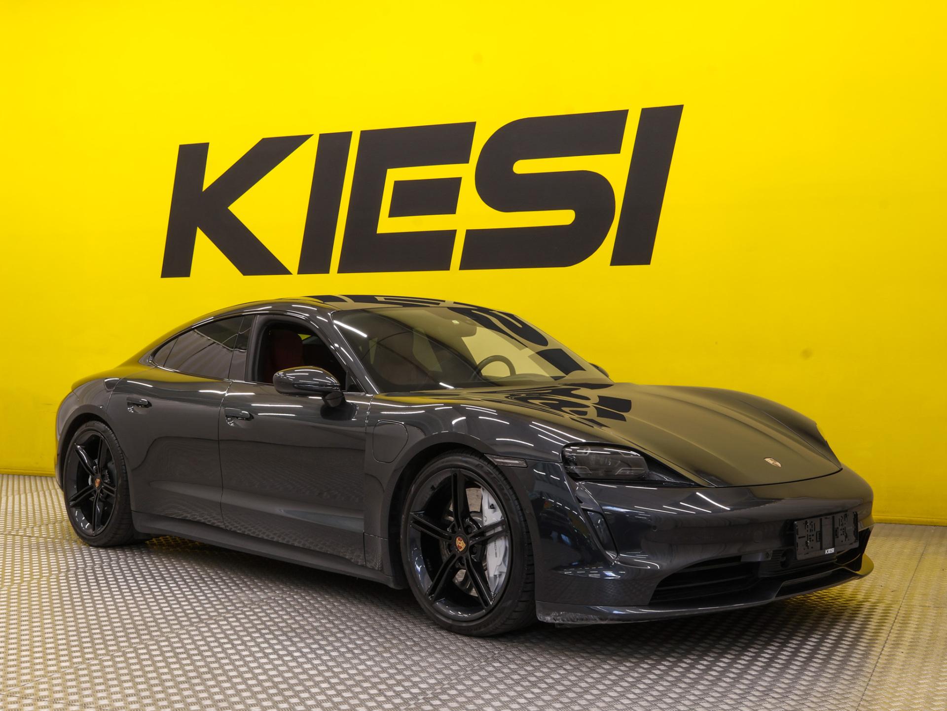 PORSCHE Taycan 2020