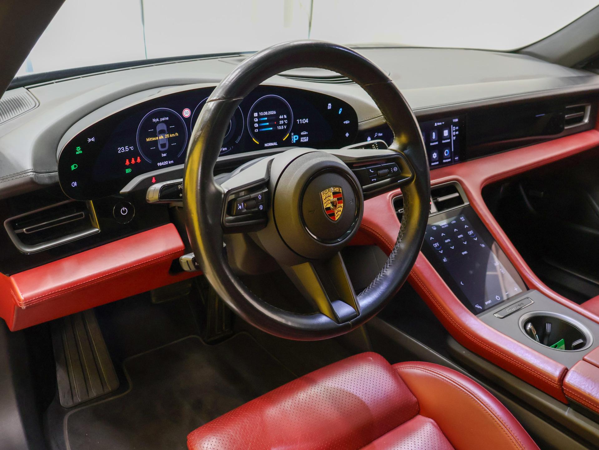 PORSCHE Taycan 2020