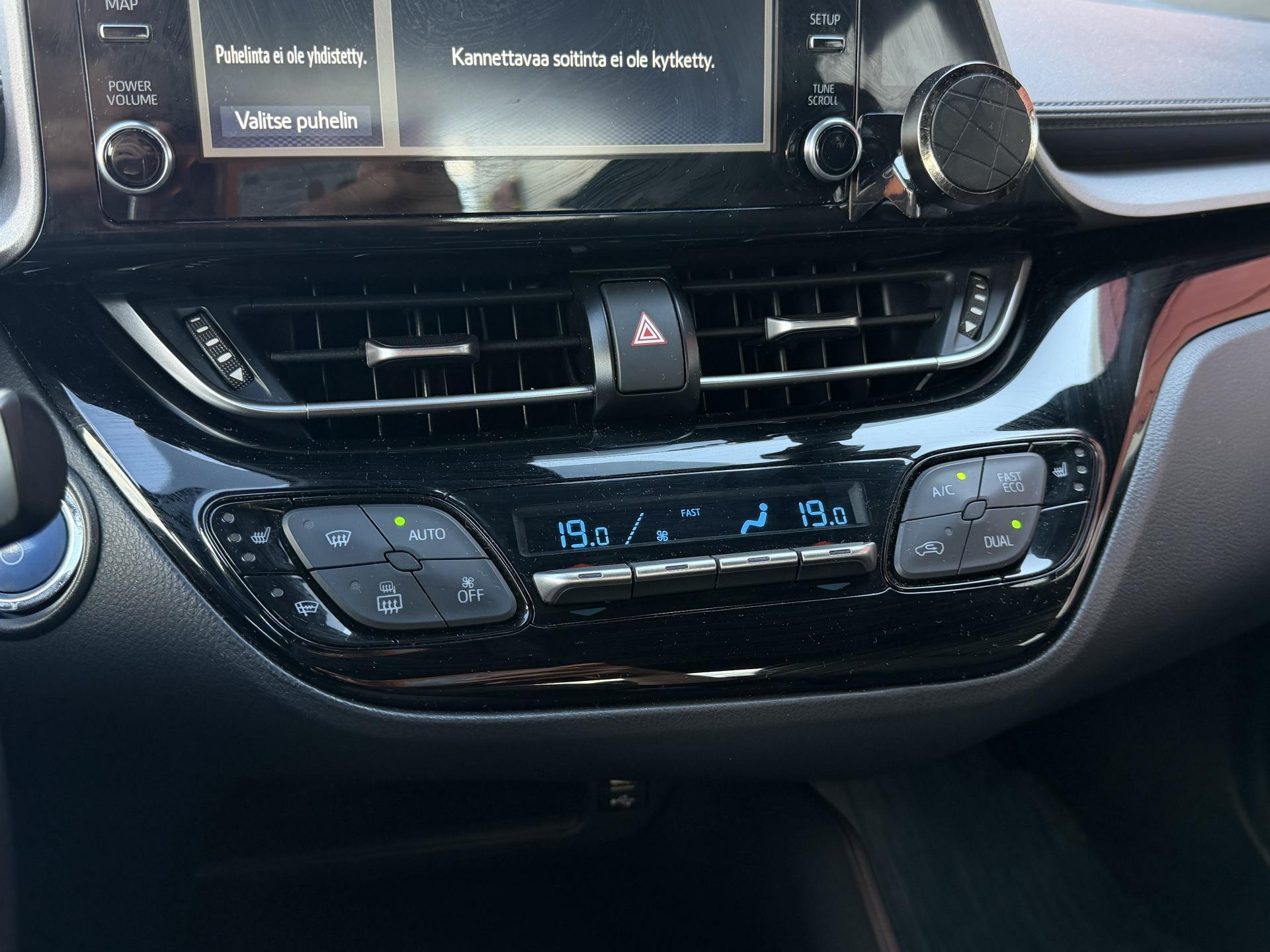 TOYOTA C-HR 2022