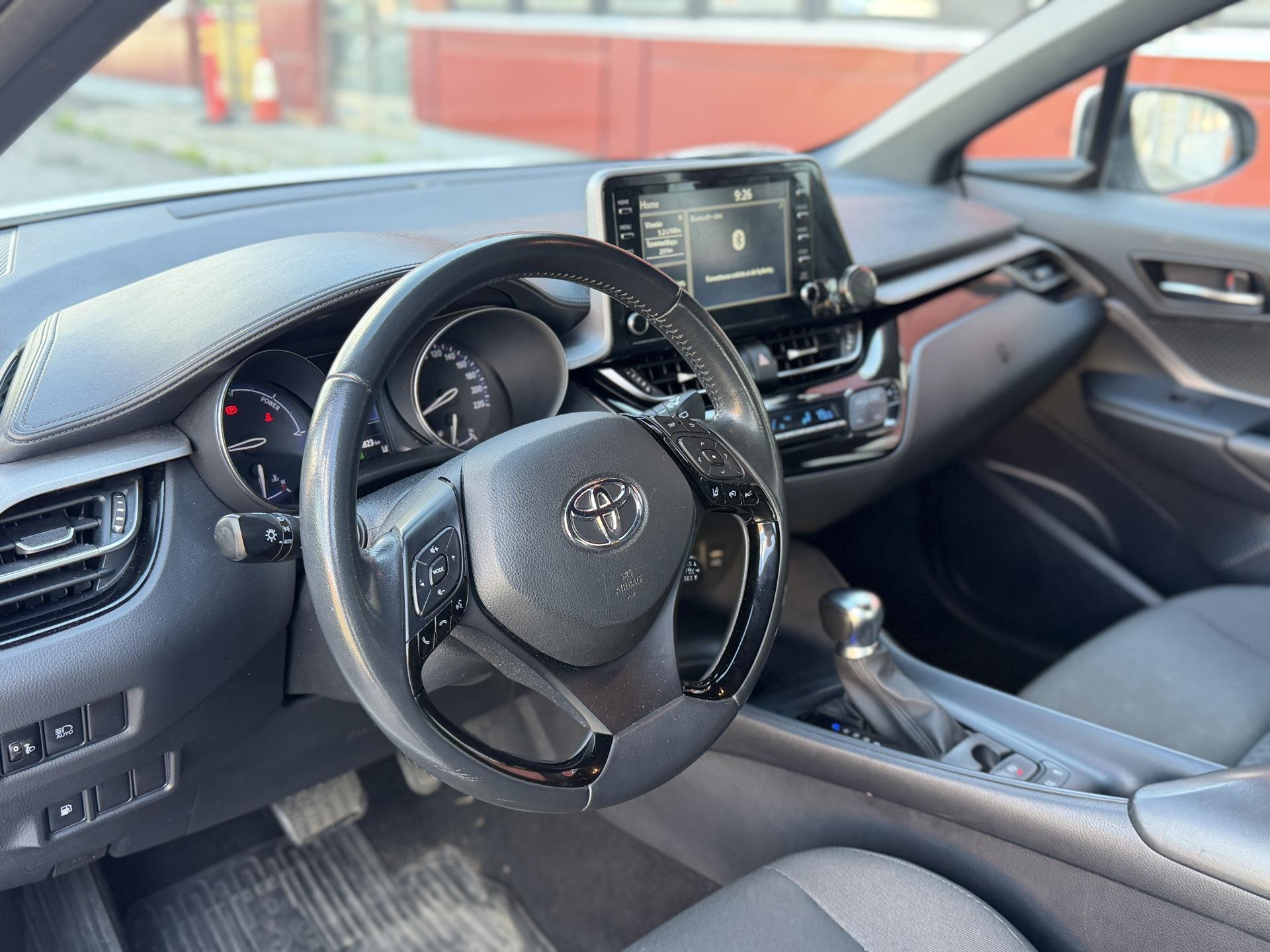 TOYOTA C-HR 2022