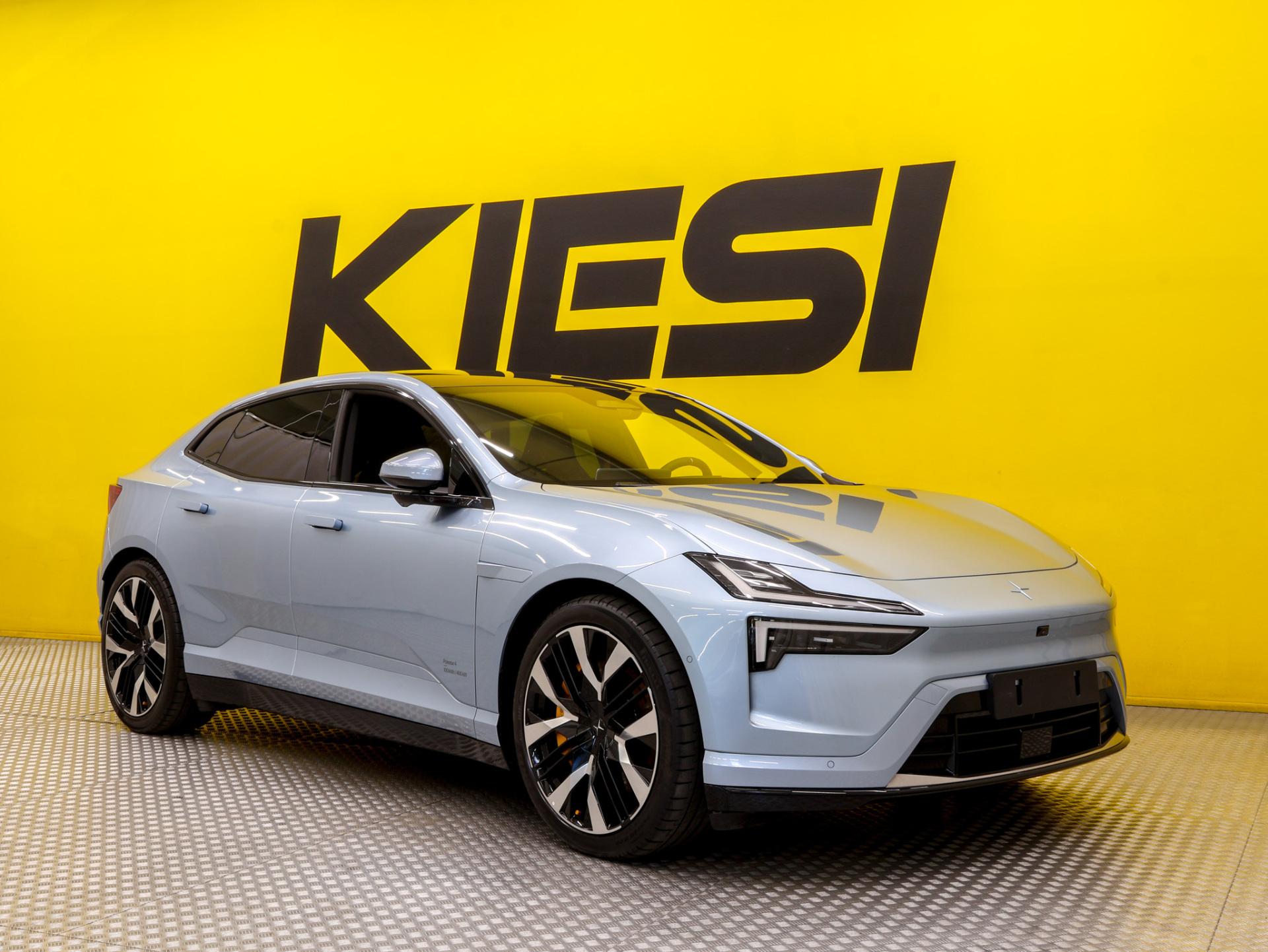 POLESTAR 4 2025