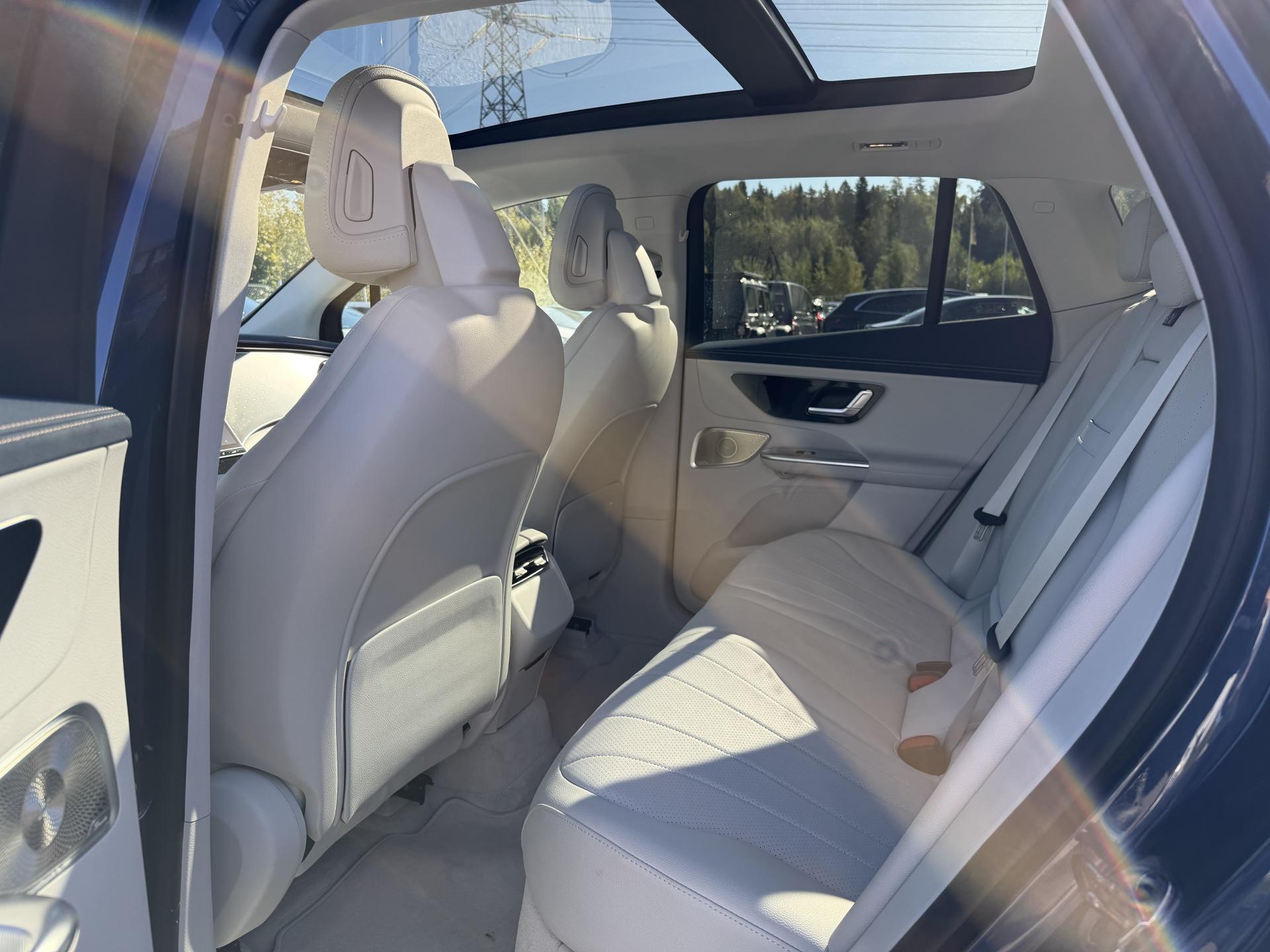 MERCEDES-BENZ EQE SUV 2024