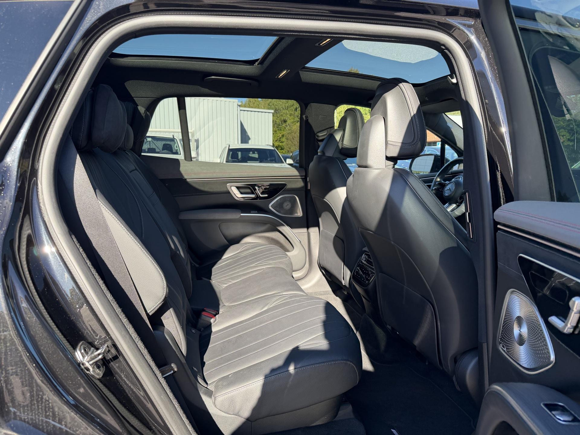 MERCEDES-BENZ EQS SUV 2023
