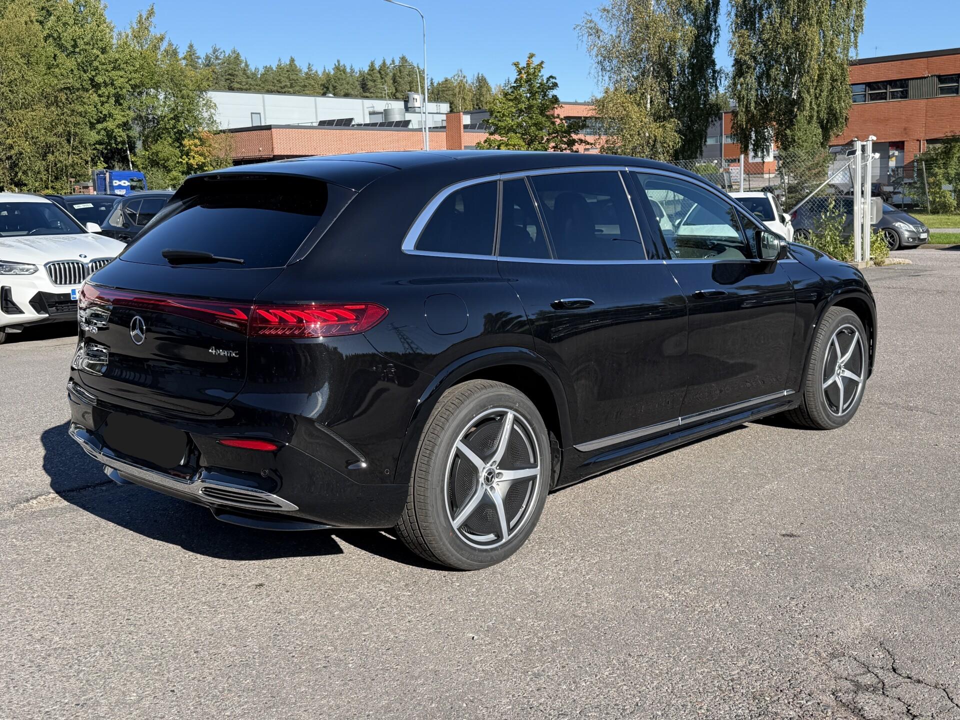 MERCEDES-BENZ EQS SUV 2023