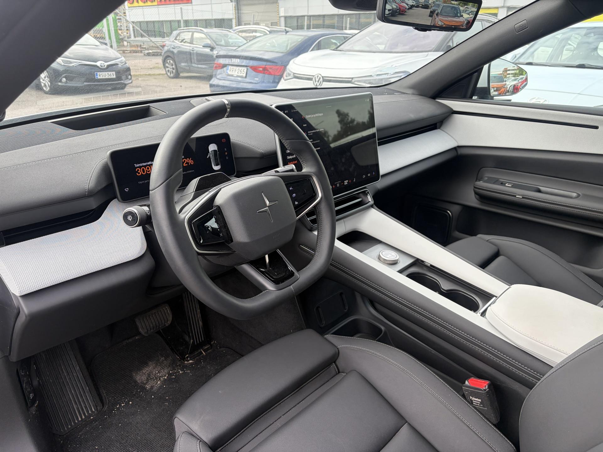 POLESTAR 4 2025