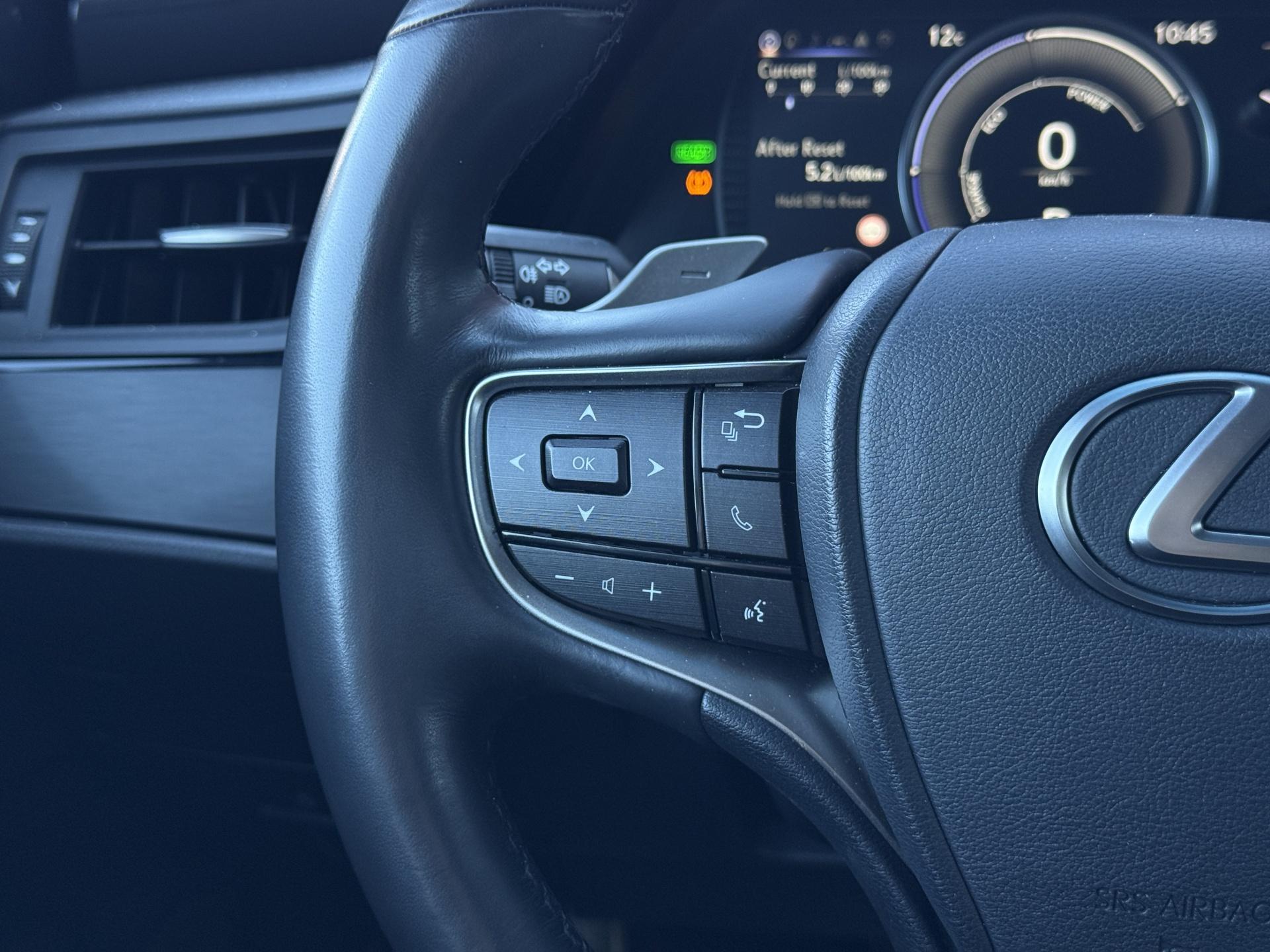 LEXUS ES 2024
