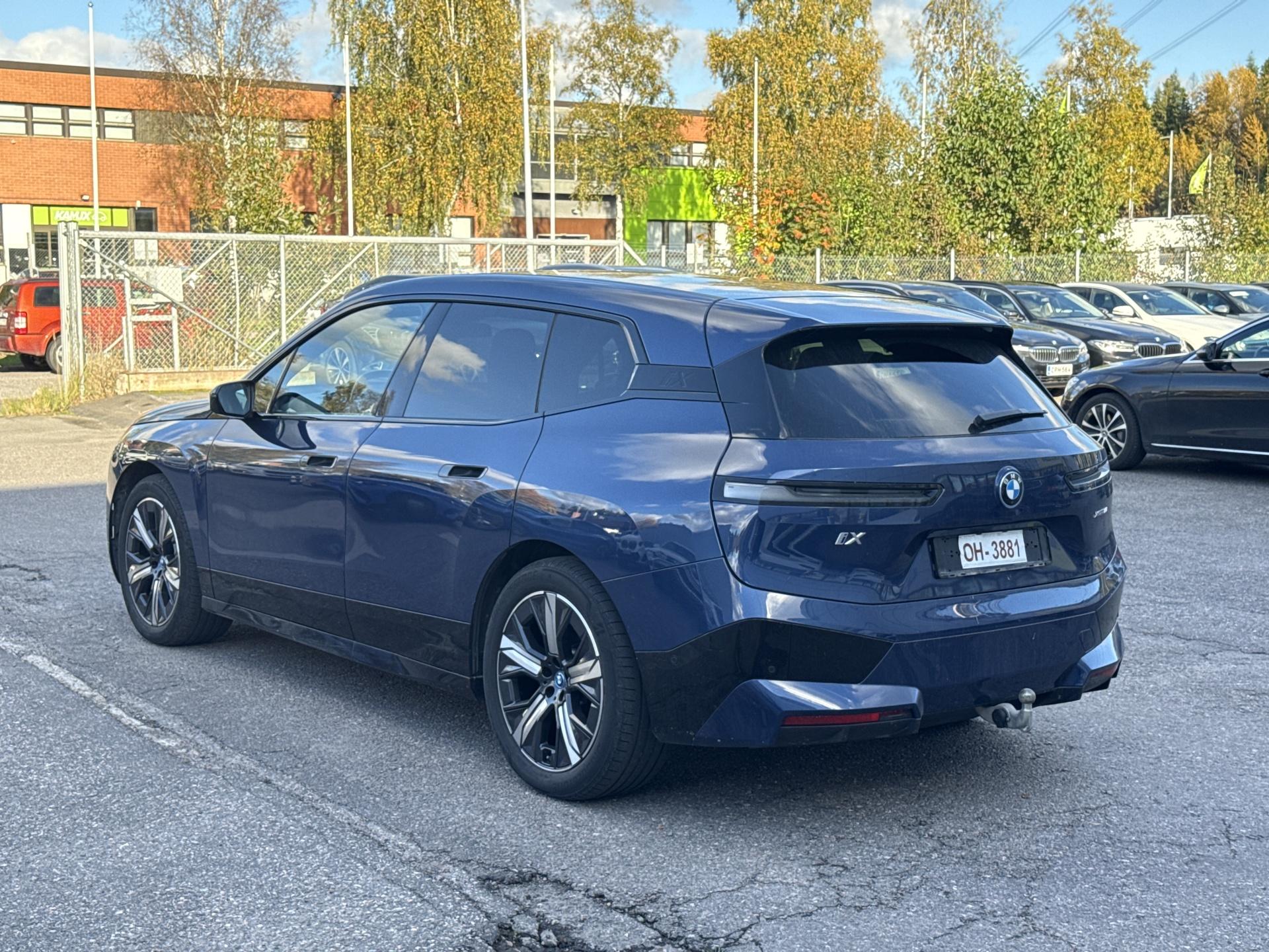 BMW iX 2023