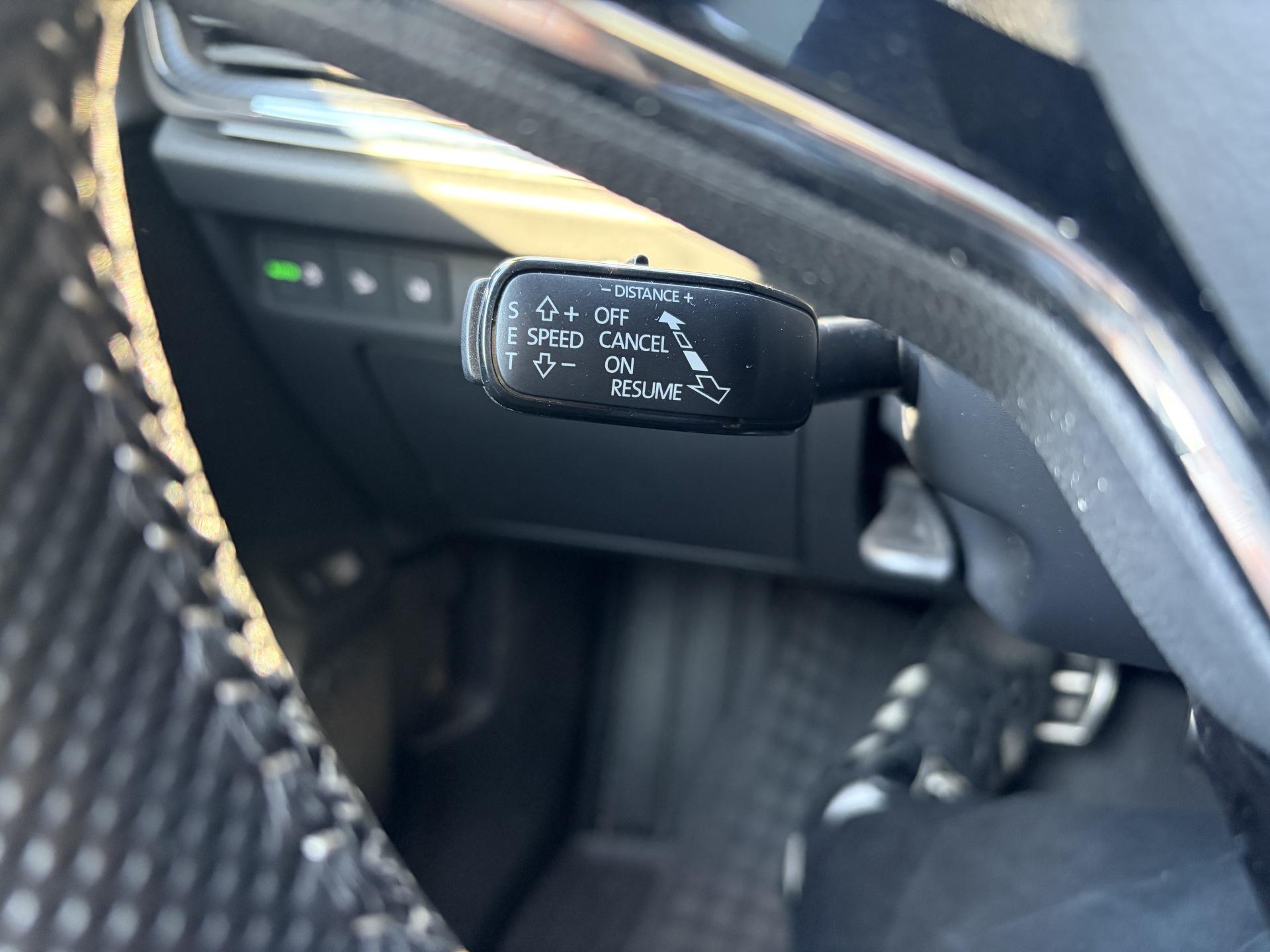 SKODA Enyaq 2023