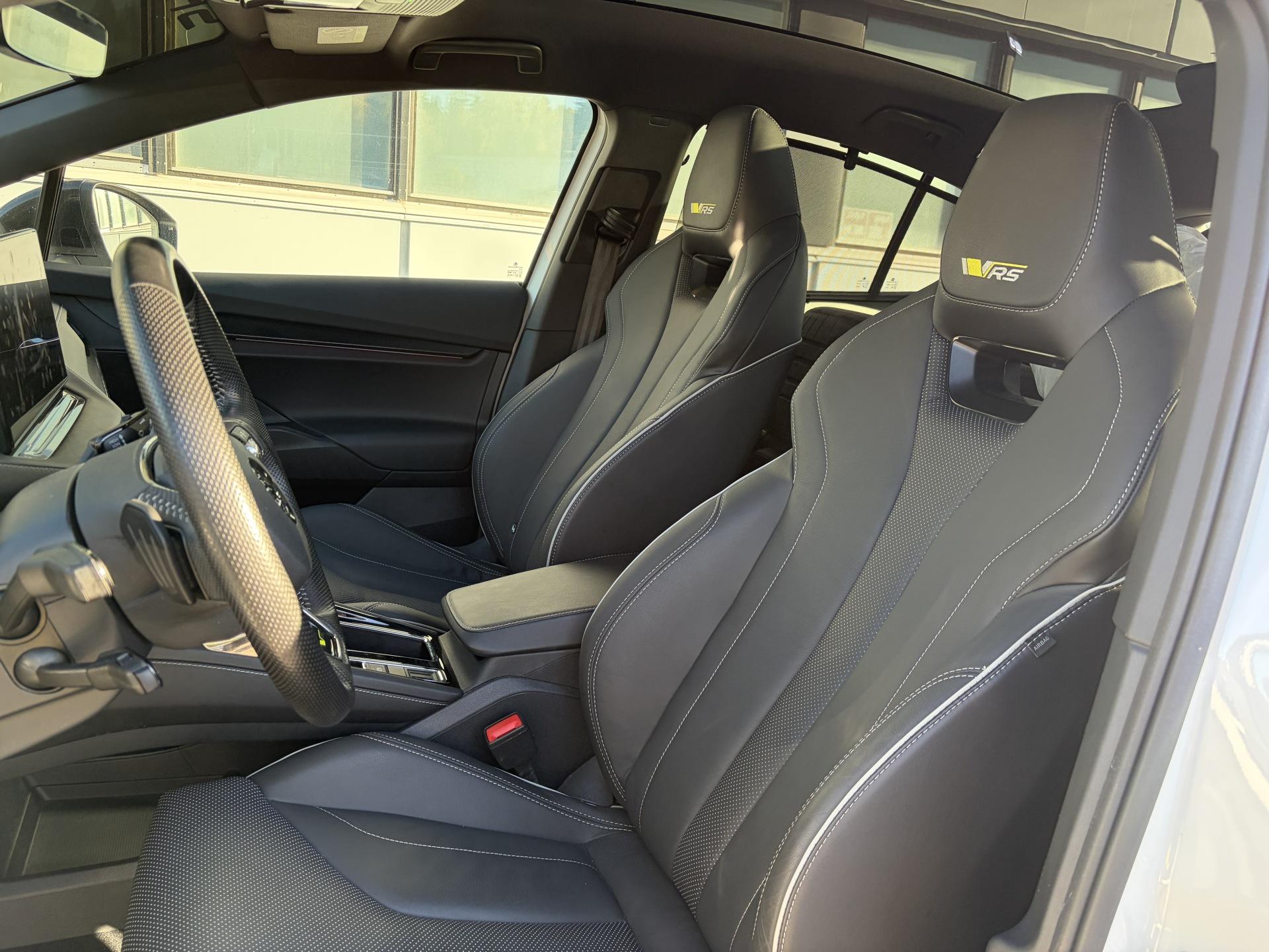 SKODA Enyaq 2023