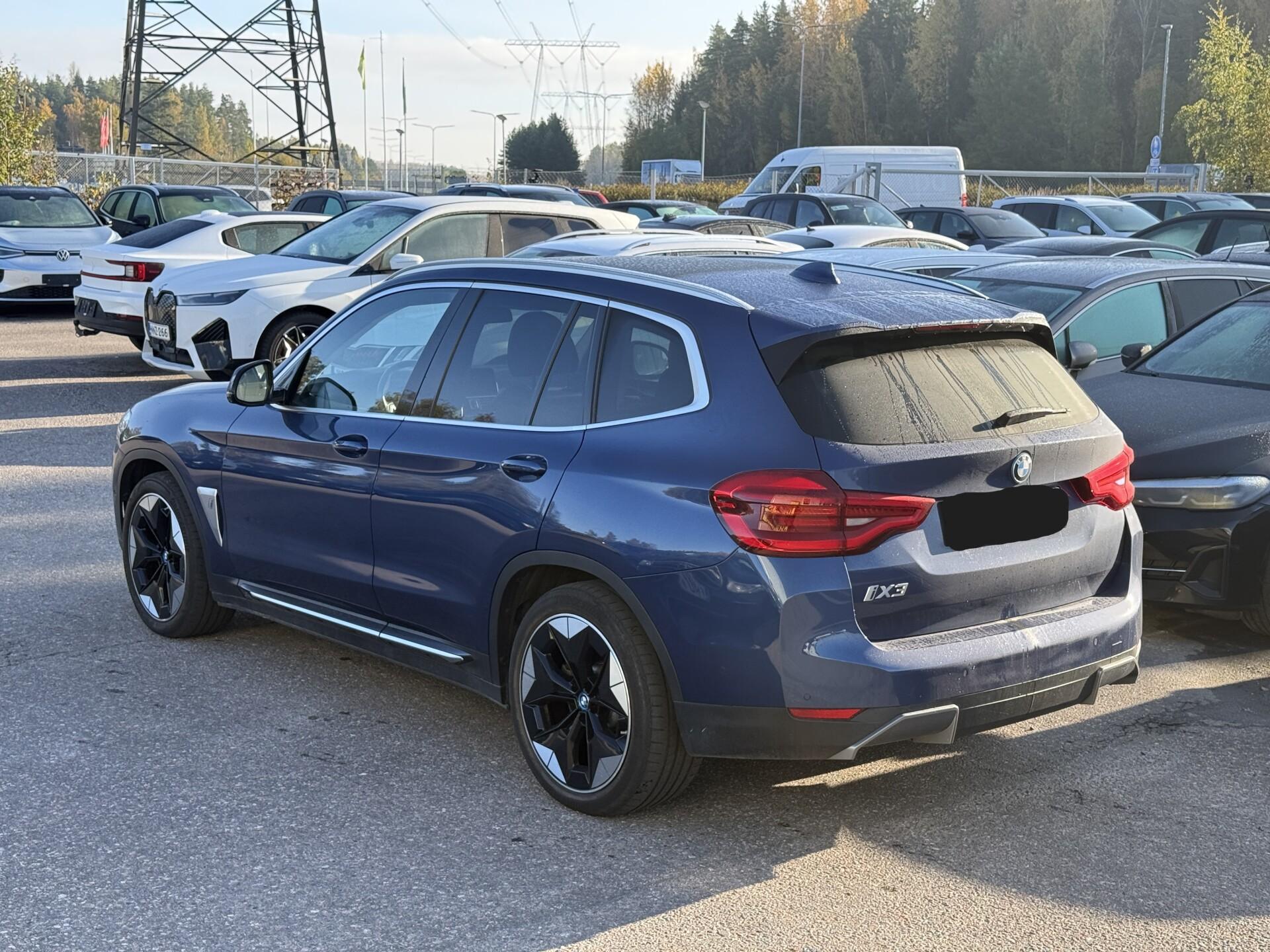 BMW iX3 2021