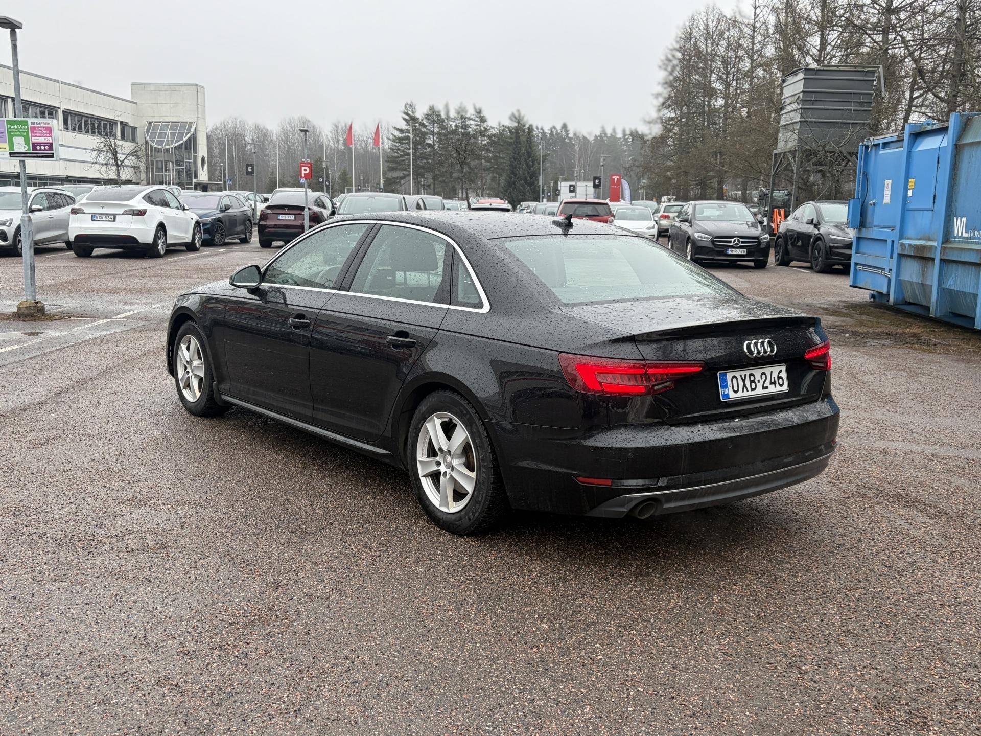 AUDI A4 2018
