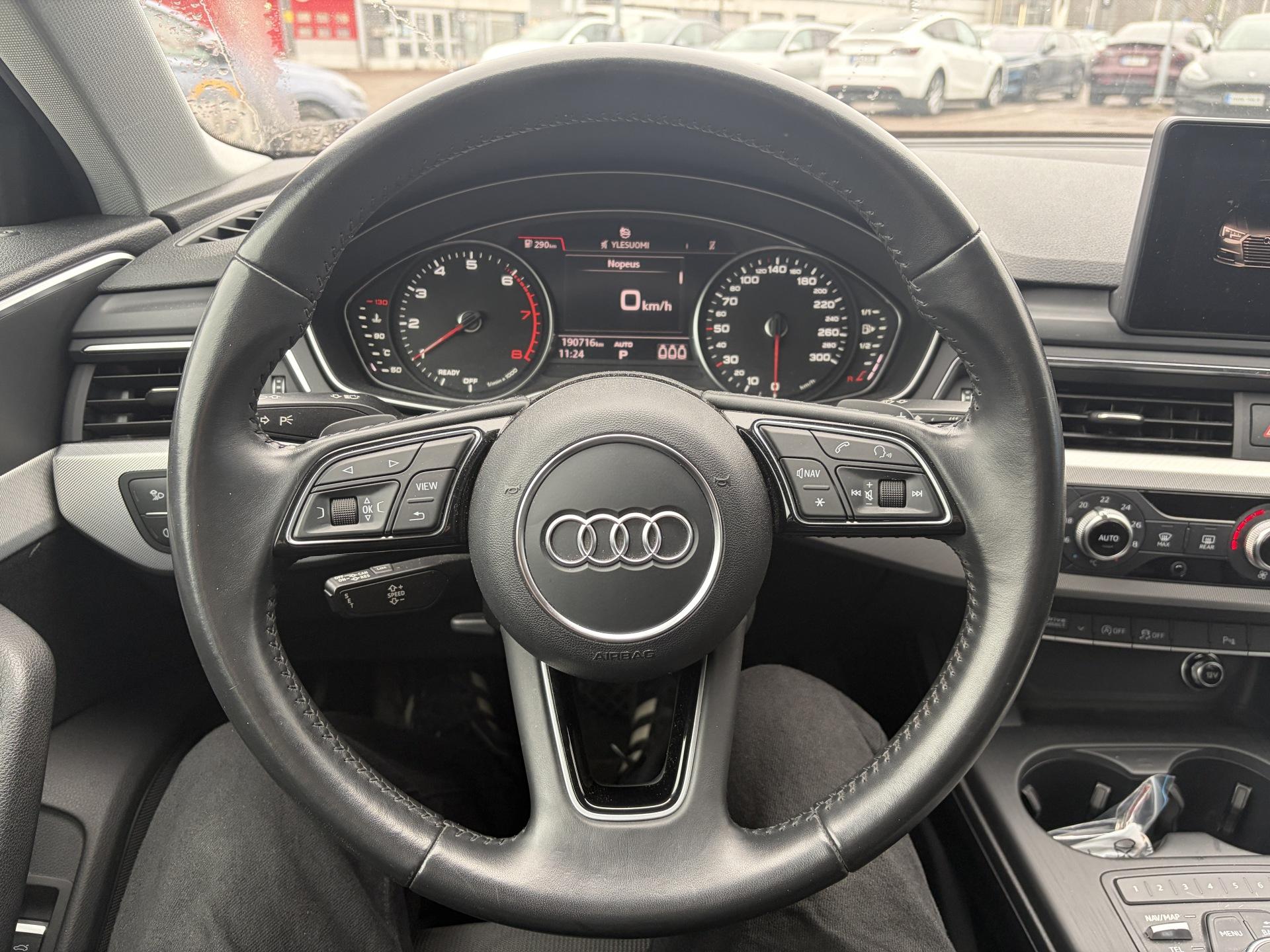 AUDI A4 2018