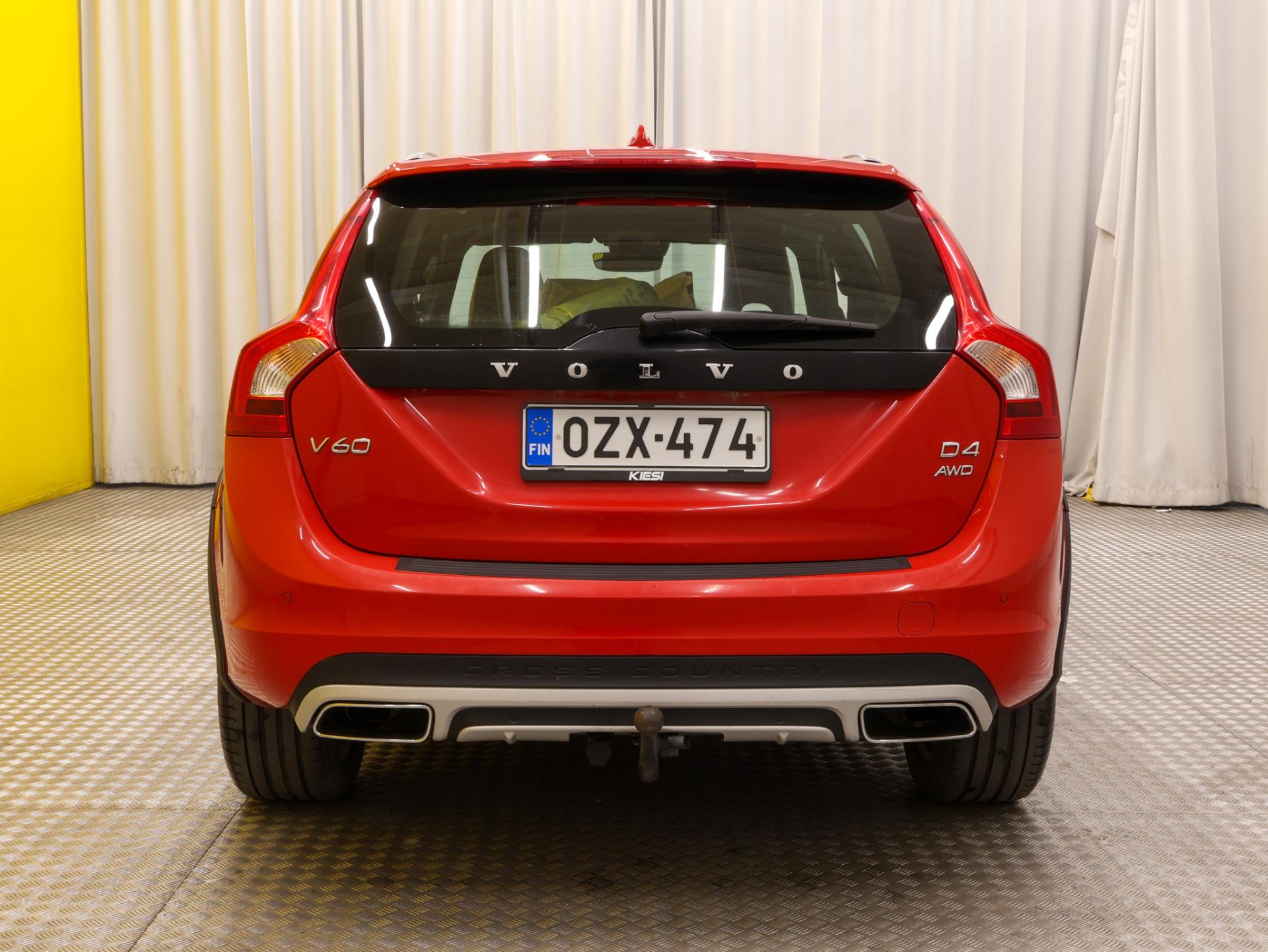VOLVO V60 Cross Country 2017