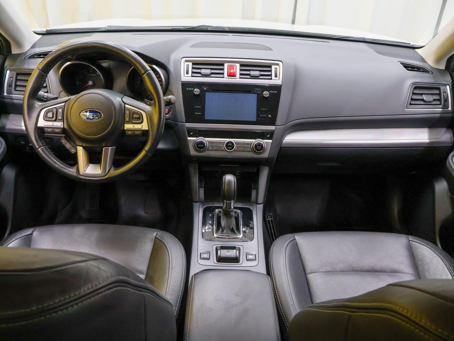 SUBARU Legacy 2017