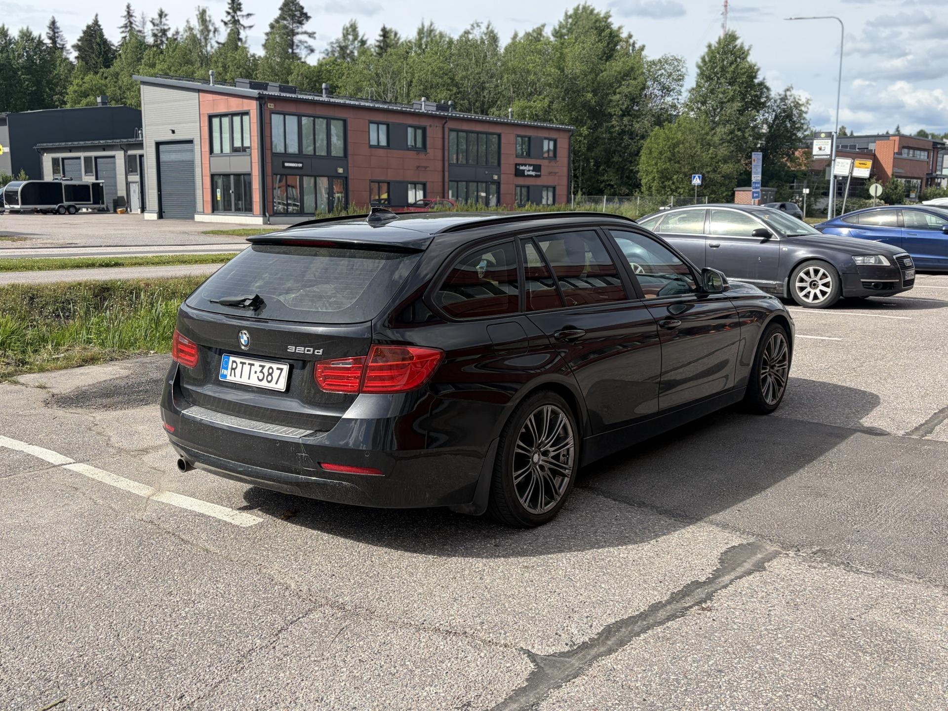 BMW 320 2014