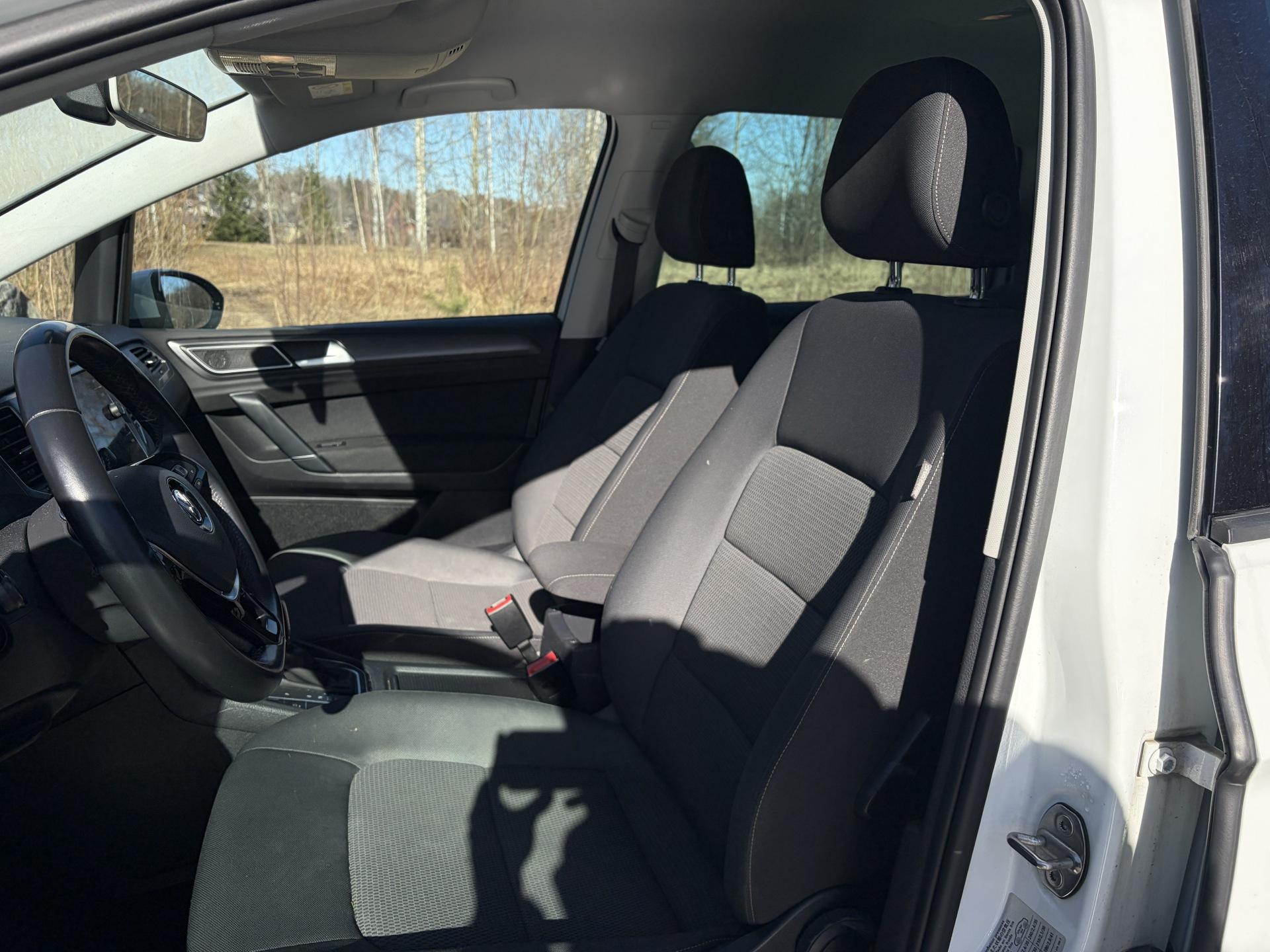 VOLKSWAGEN Golf Sportsvan 2019