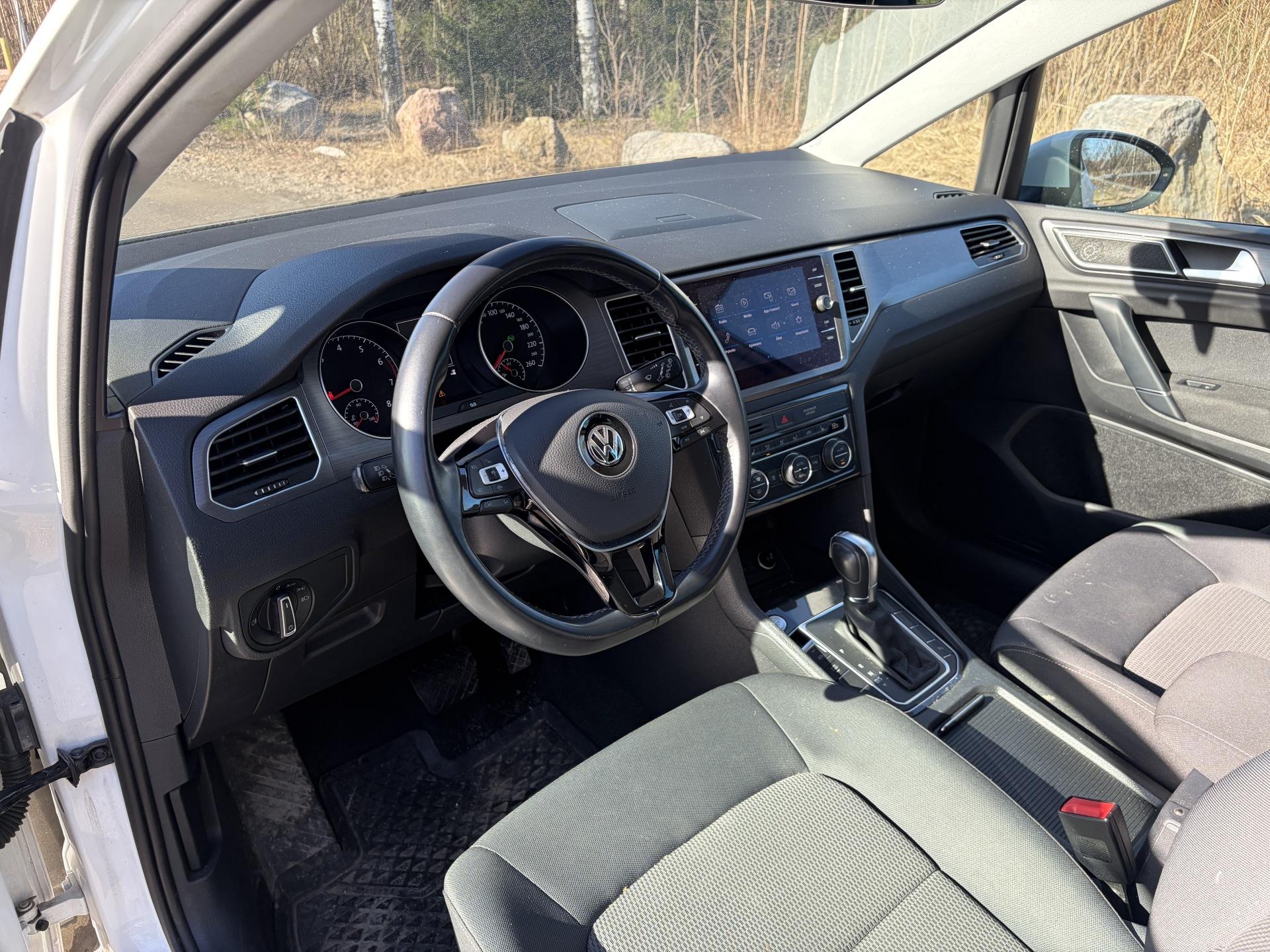 VOLKSWAGEN Golf Sportsvan 2019