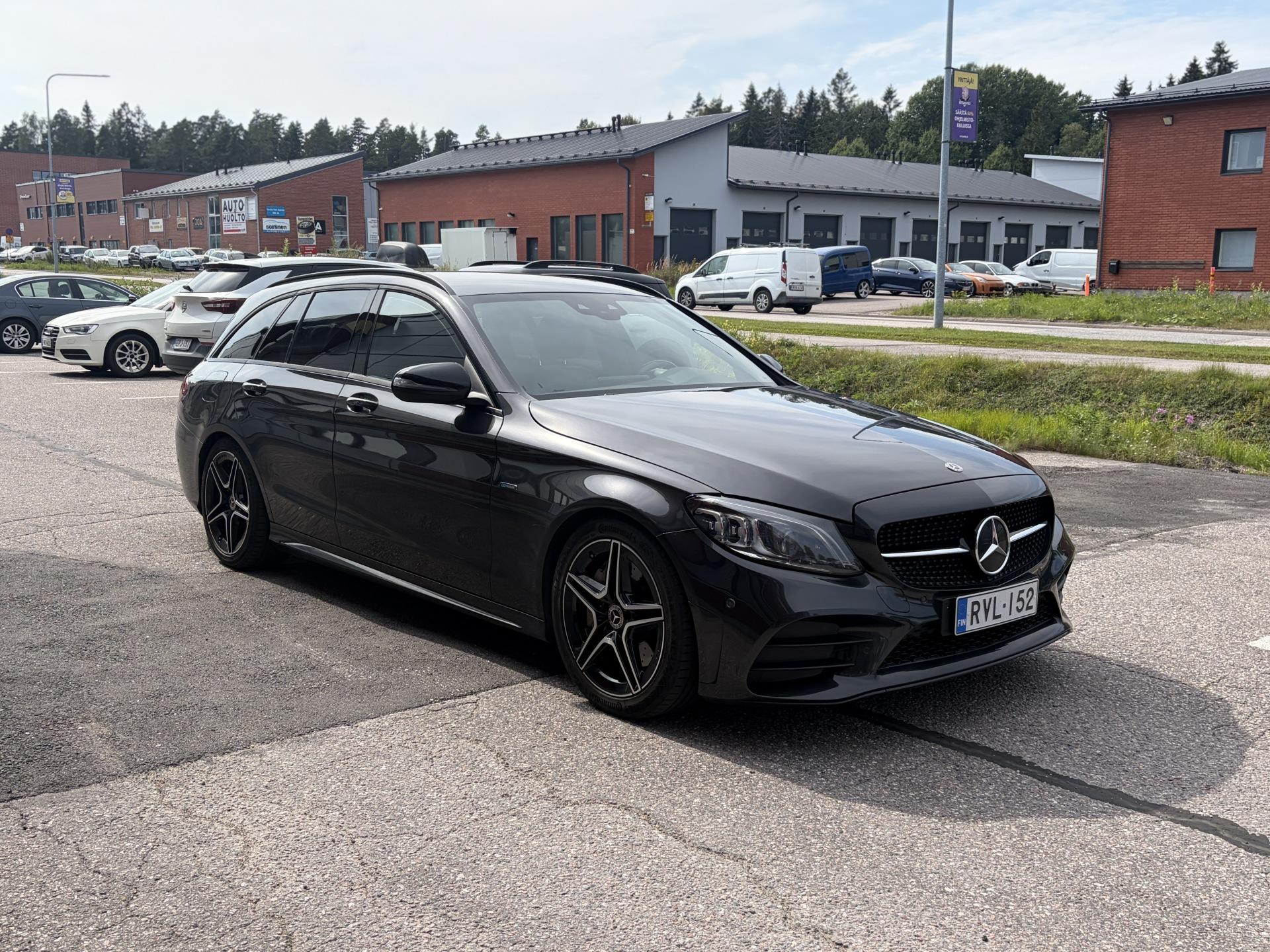 MERCEDES-BENZ C 2021