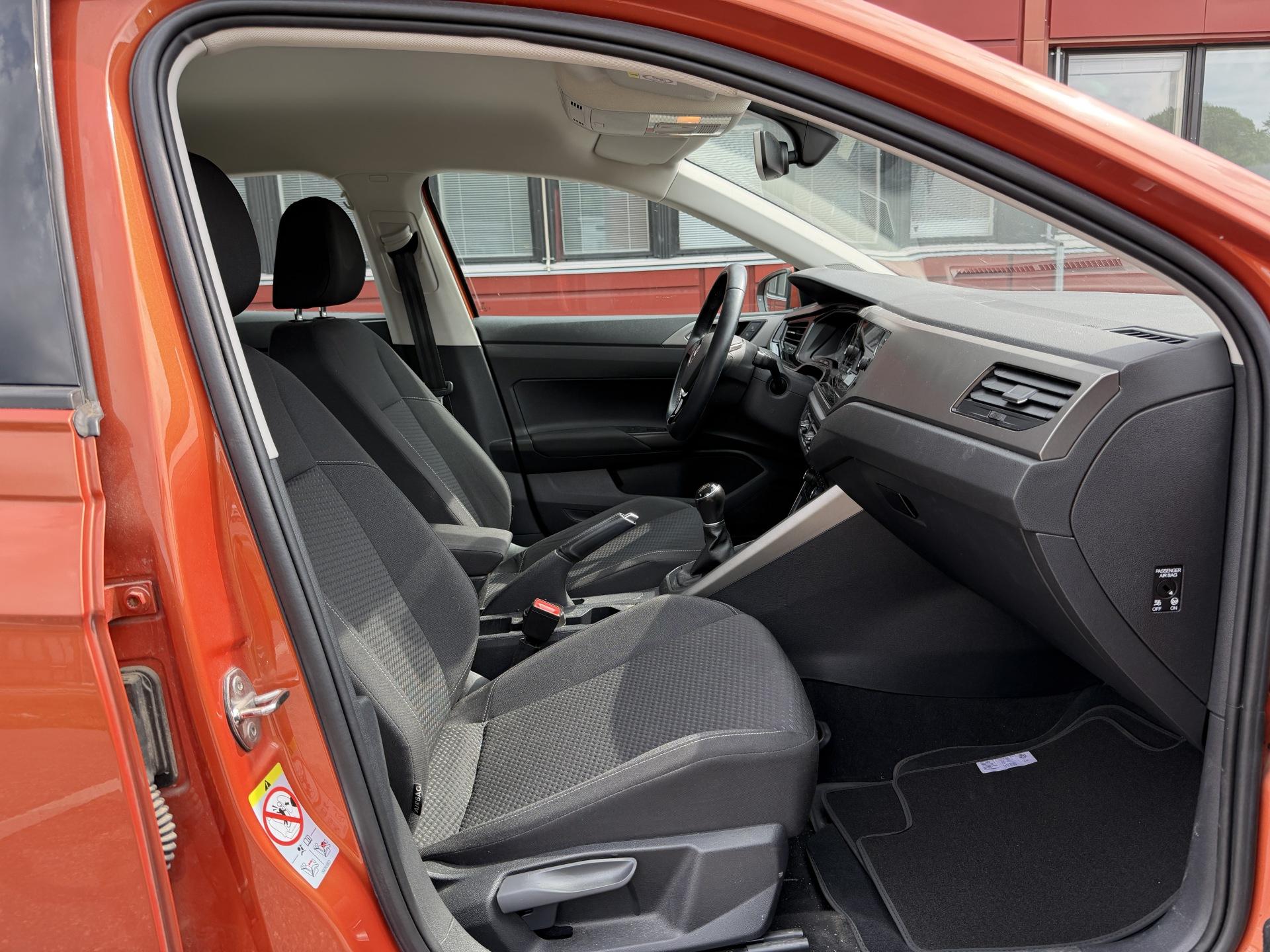 VOLKSWAGEN Polo 2018