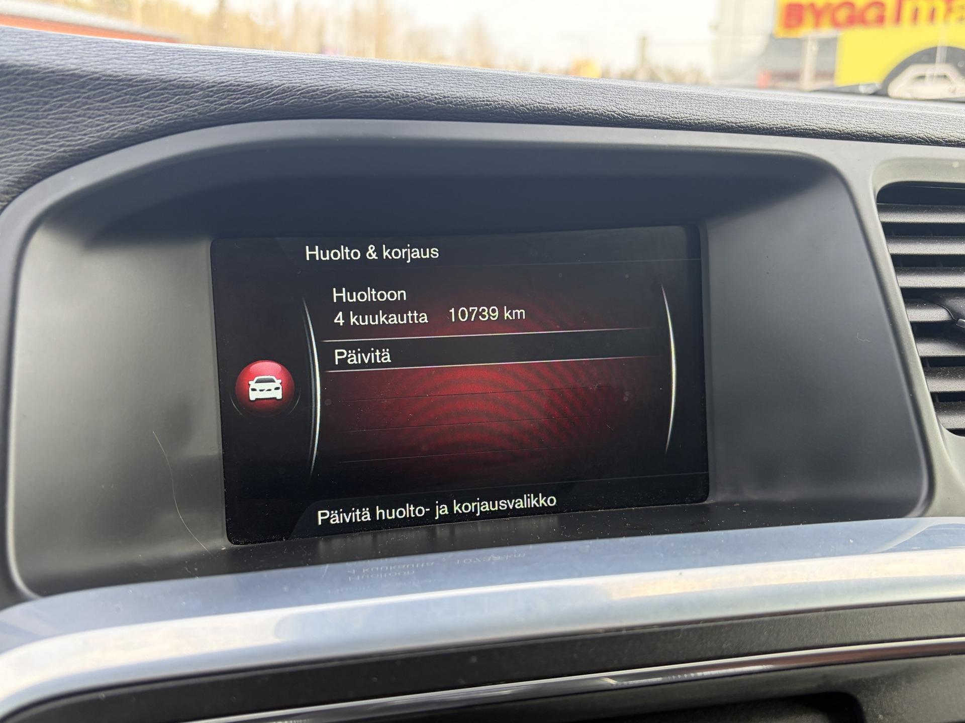 VOLVO V60 Cross Country 2016