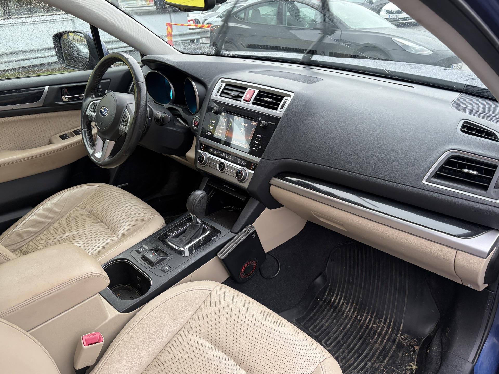SUBARU Outback 2017