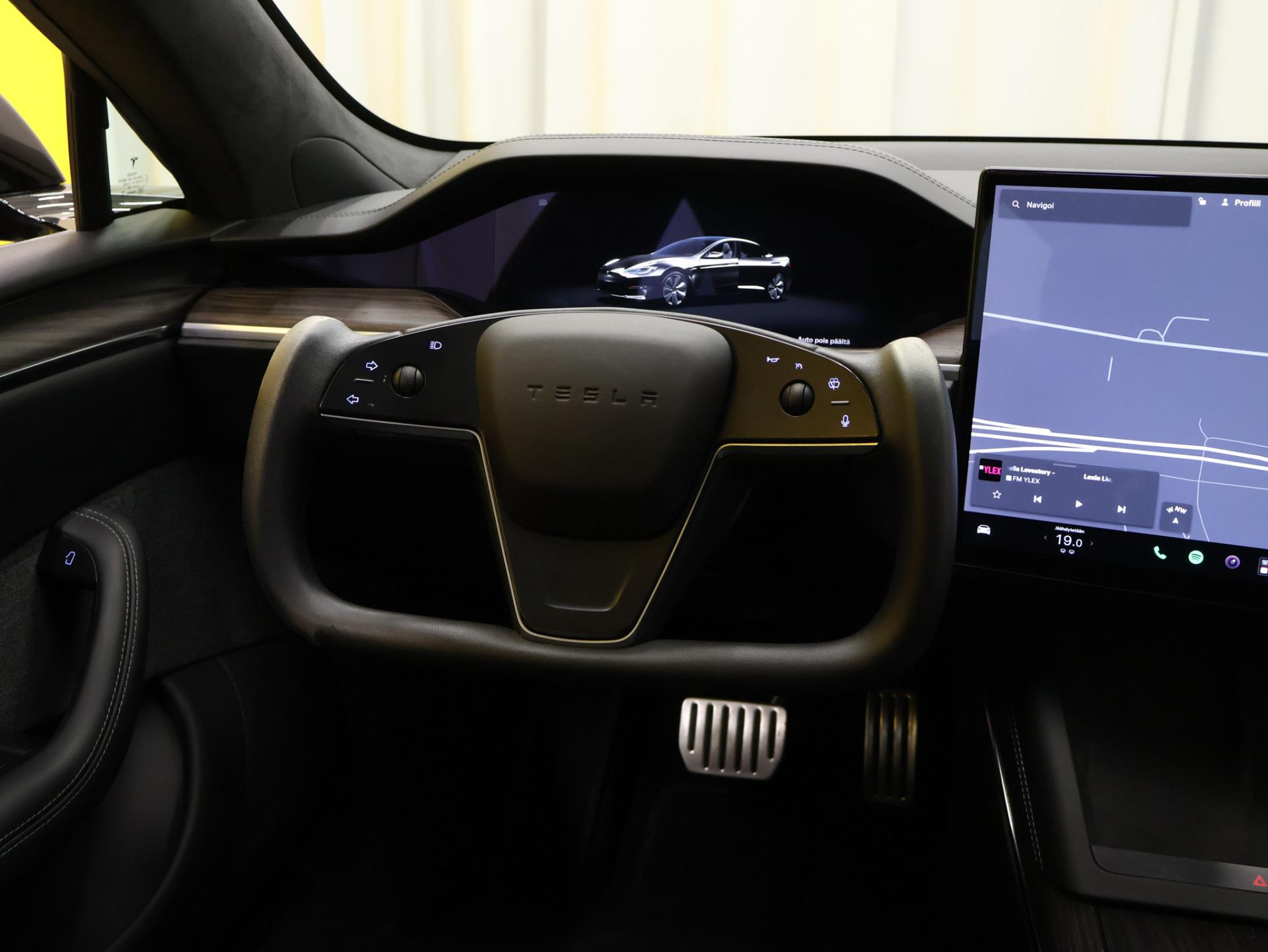 TESLA Model S 2023
