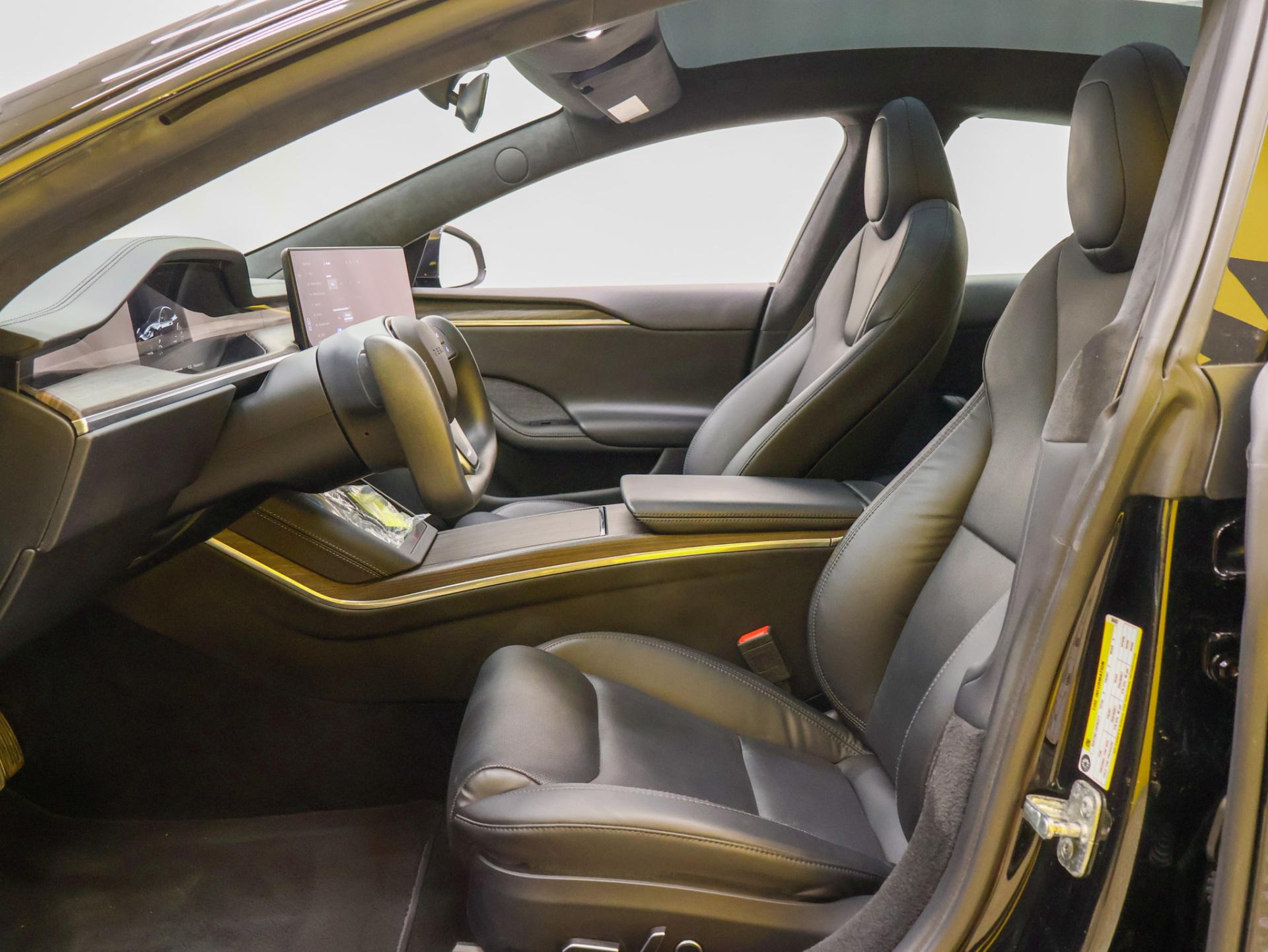 TESLA Model S 2023
