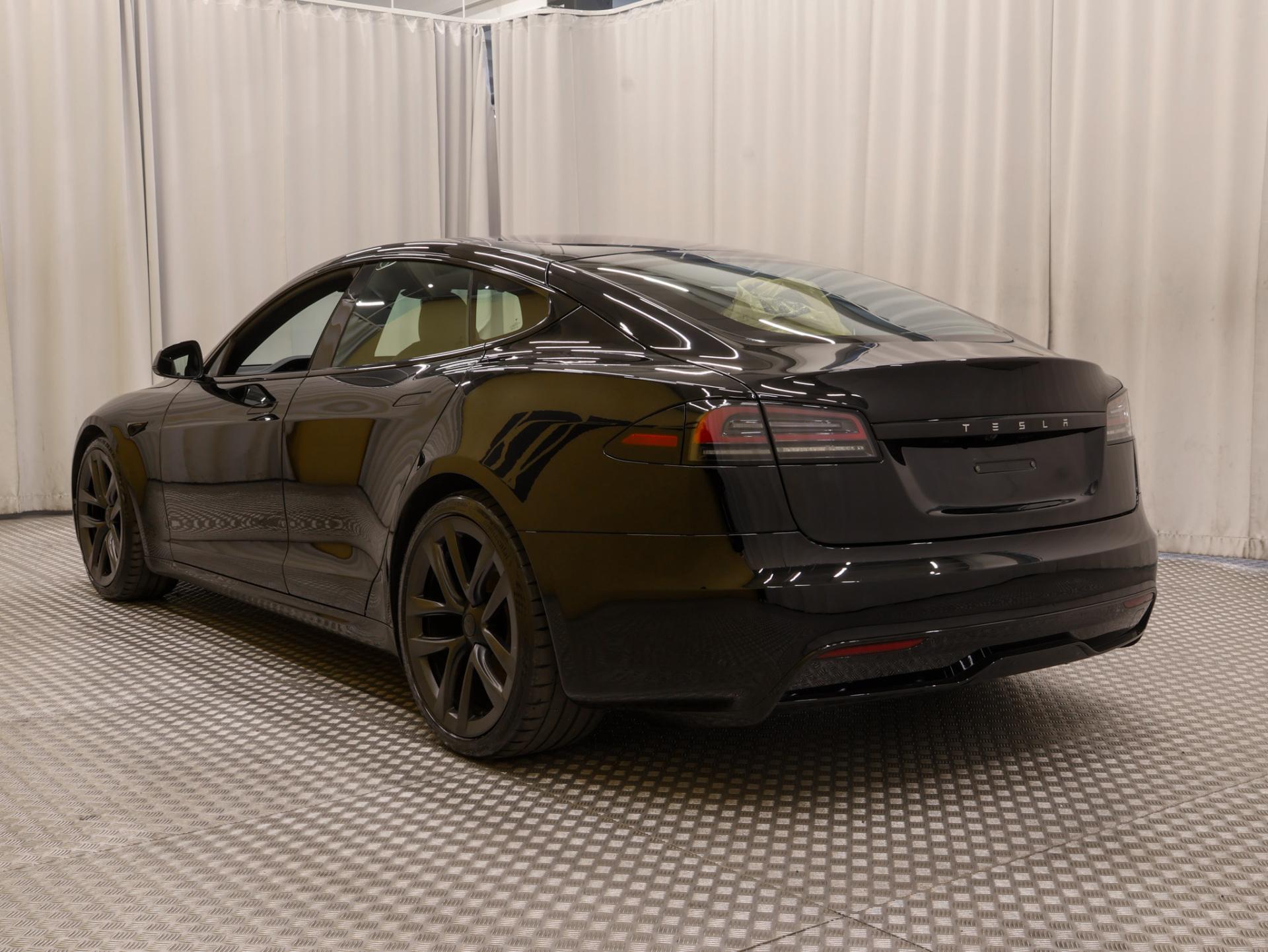 TESLA Model S 2023