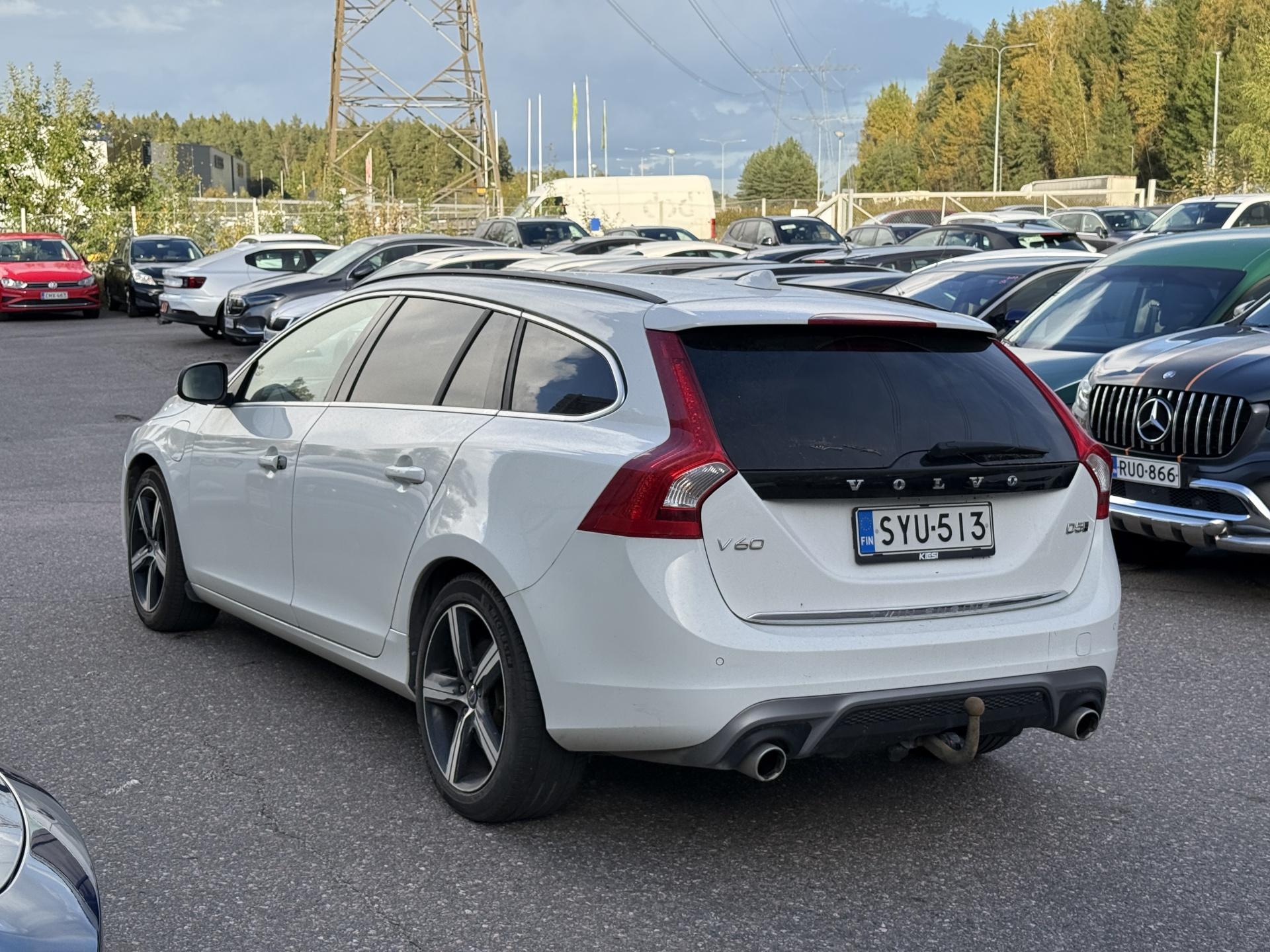 VOLVO V60 2017