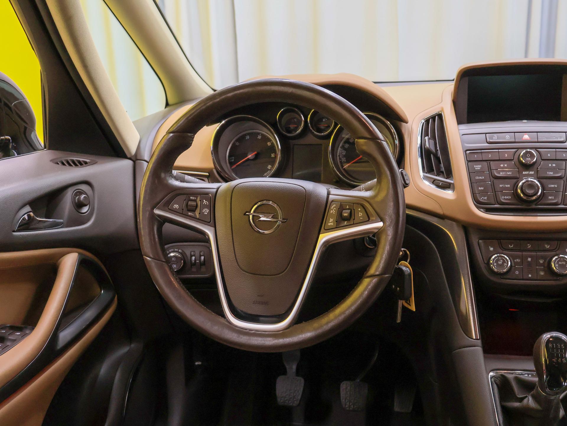 OPEL Zafira Tourer 2012