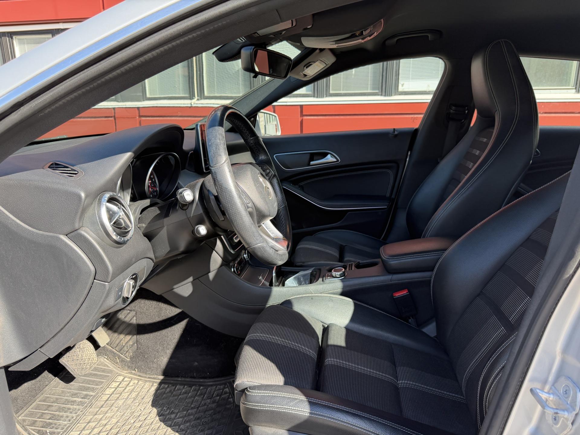 MERCEDES-BENZ CLA 2017