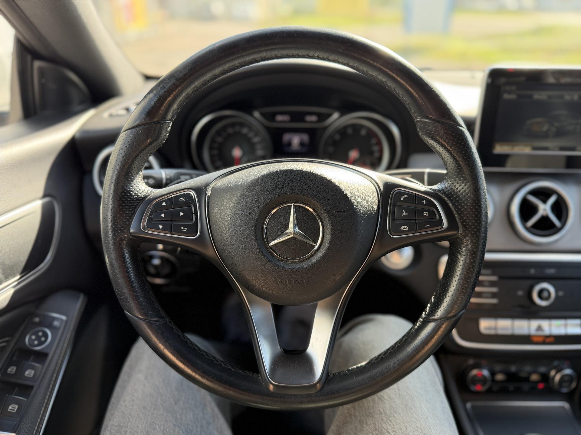 MERCEDES-BENZ CLA 2017