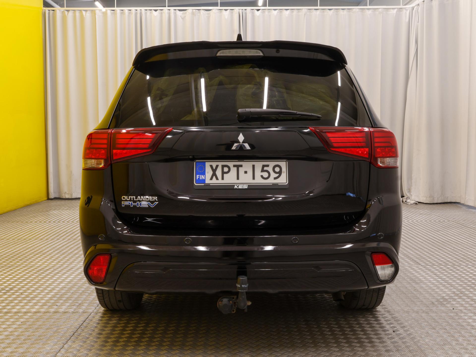 MITSUBISHI Outlander PHEV 2020