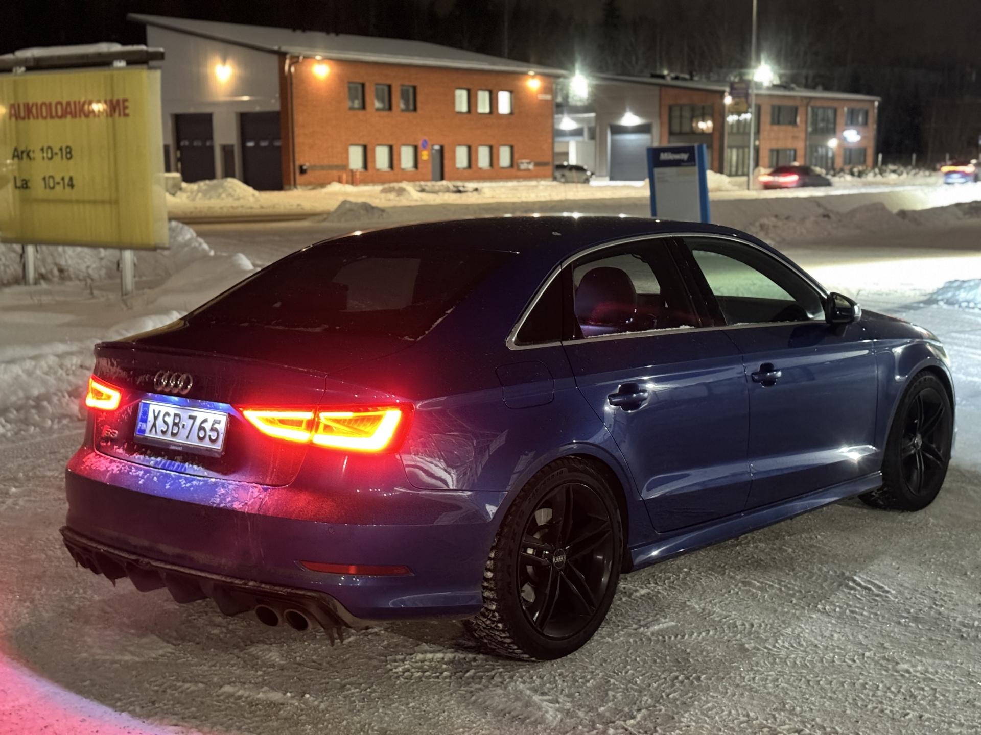 AUDI S3 2015