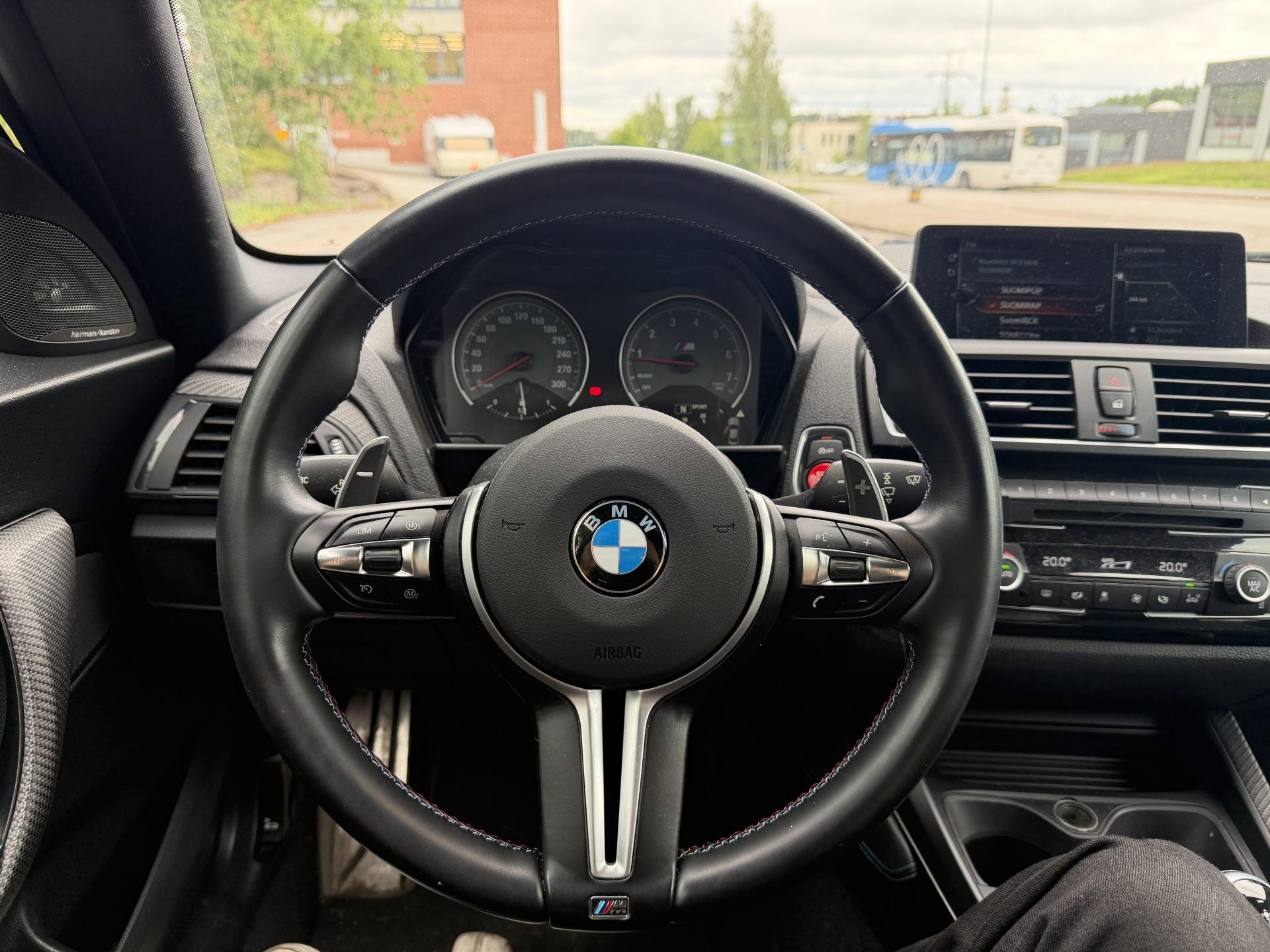 BMW M2 2017