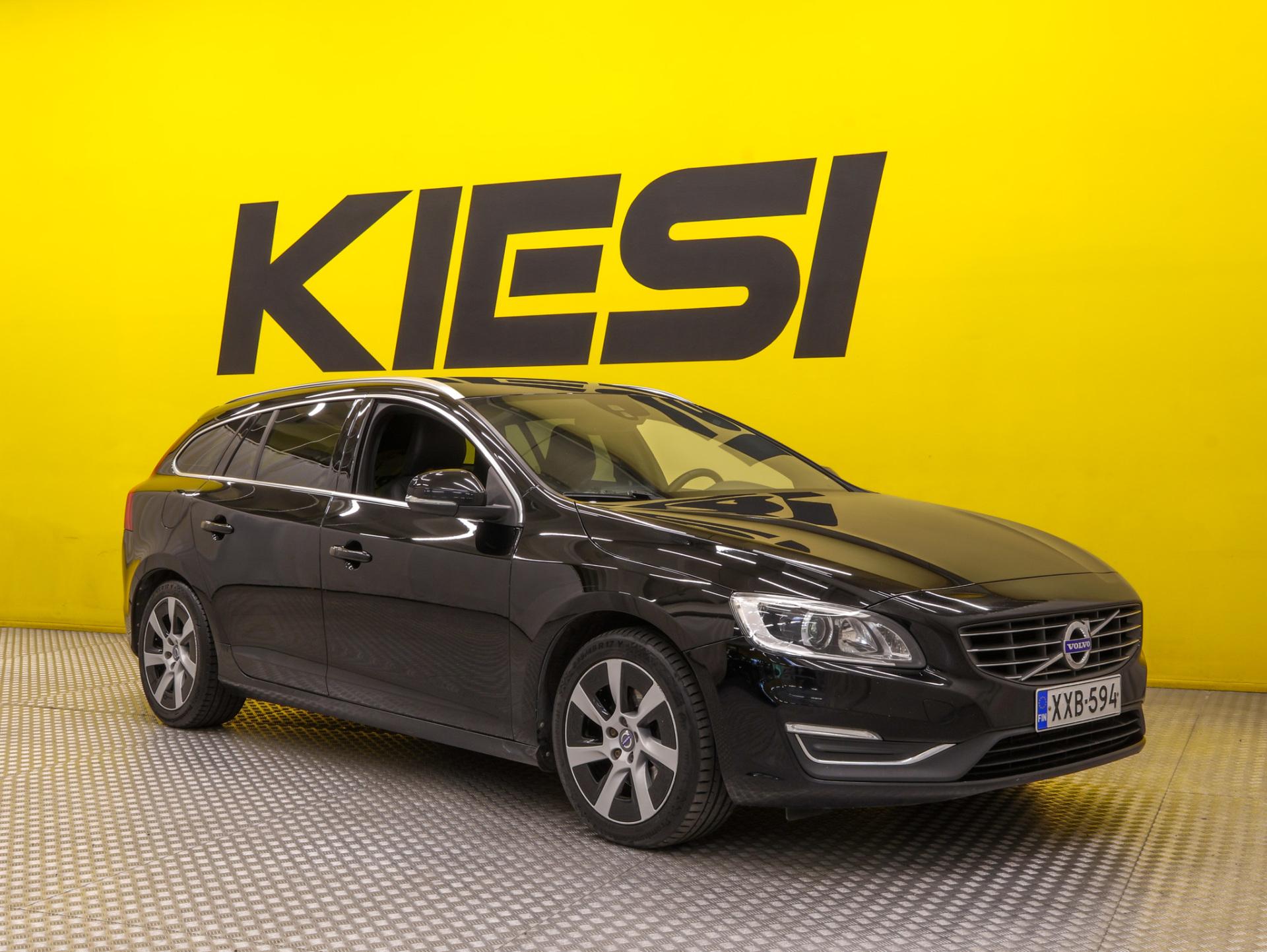 VOLVO V60 2015