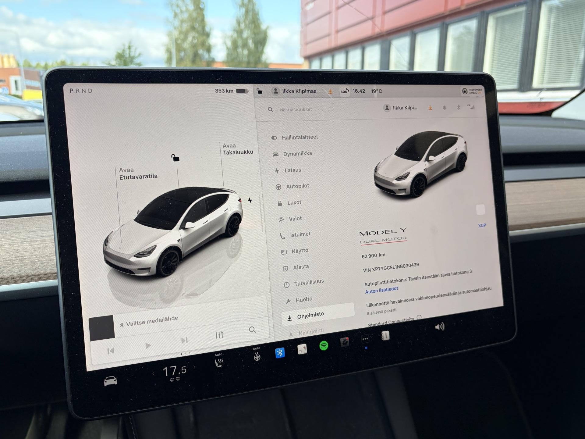 TESLA Model Y 2022