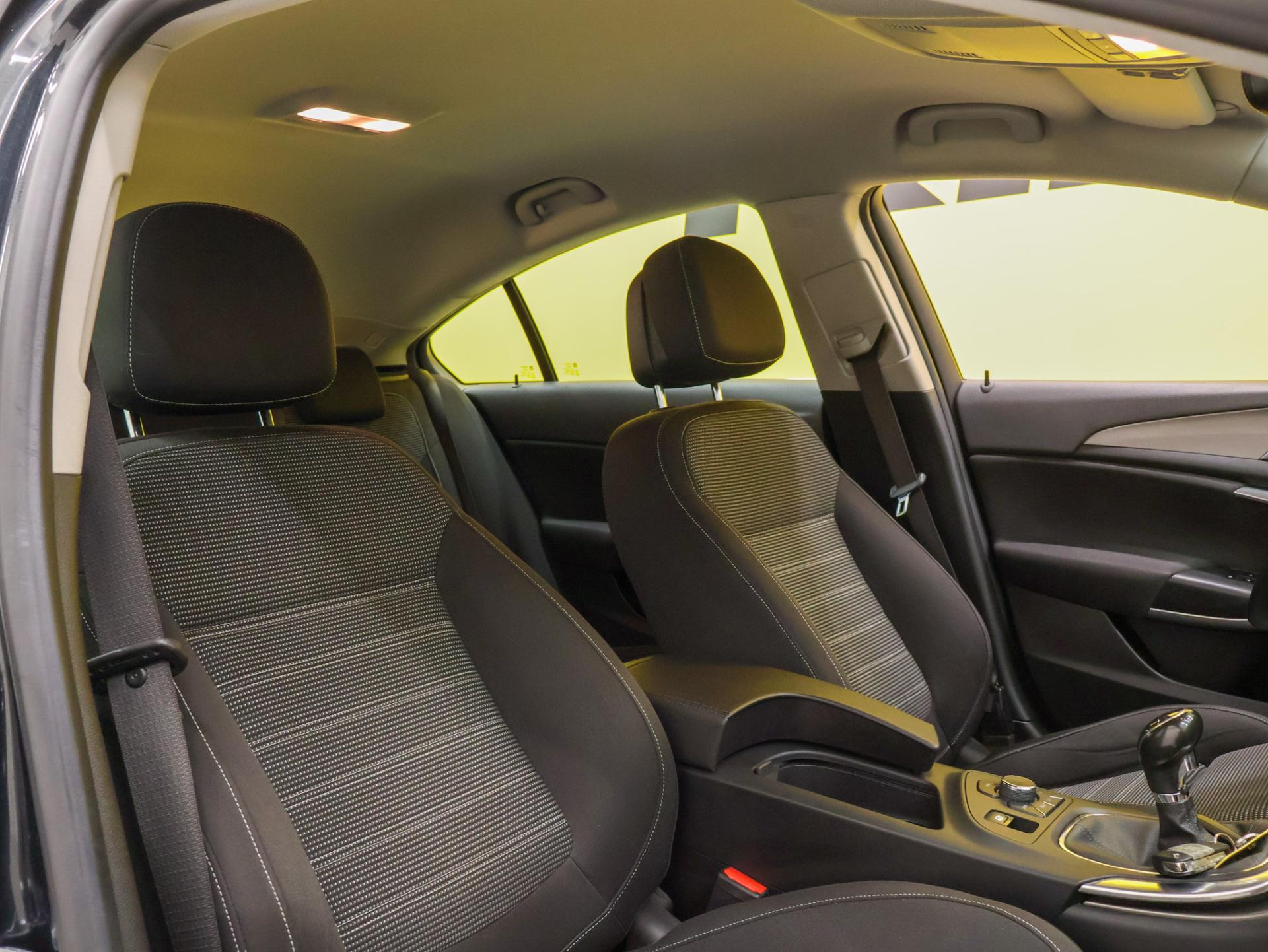 OPEL Insignia 2013