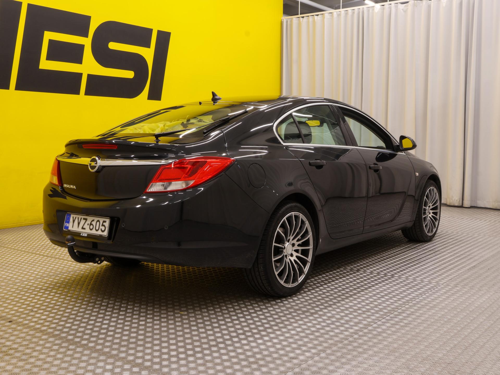 OPEL Insignia 2013