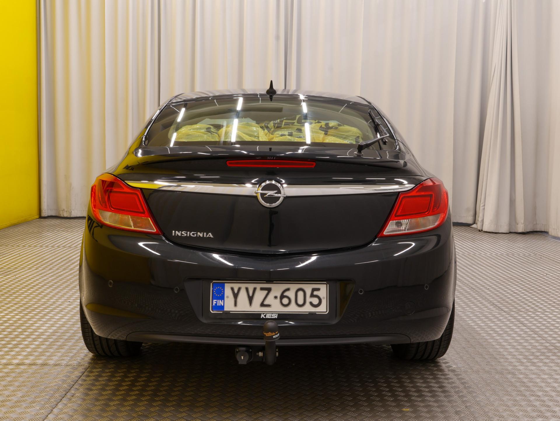 OPEL Insignia 2013
