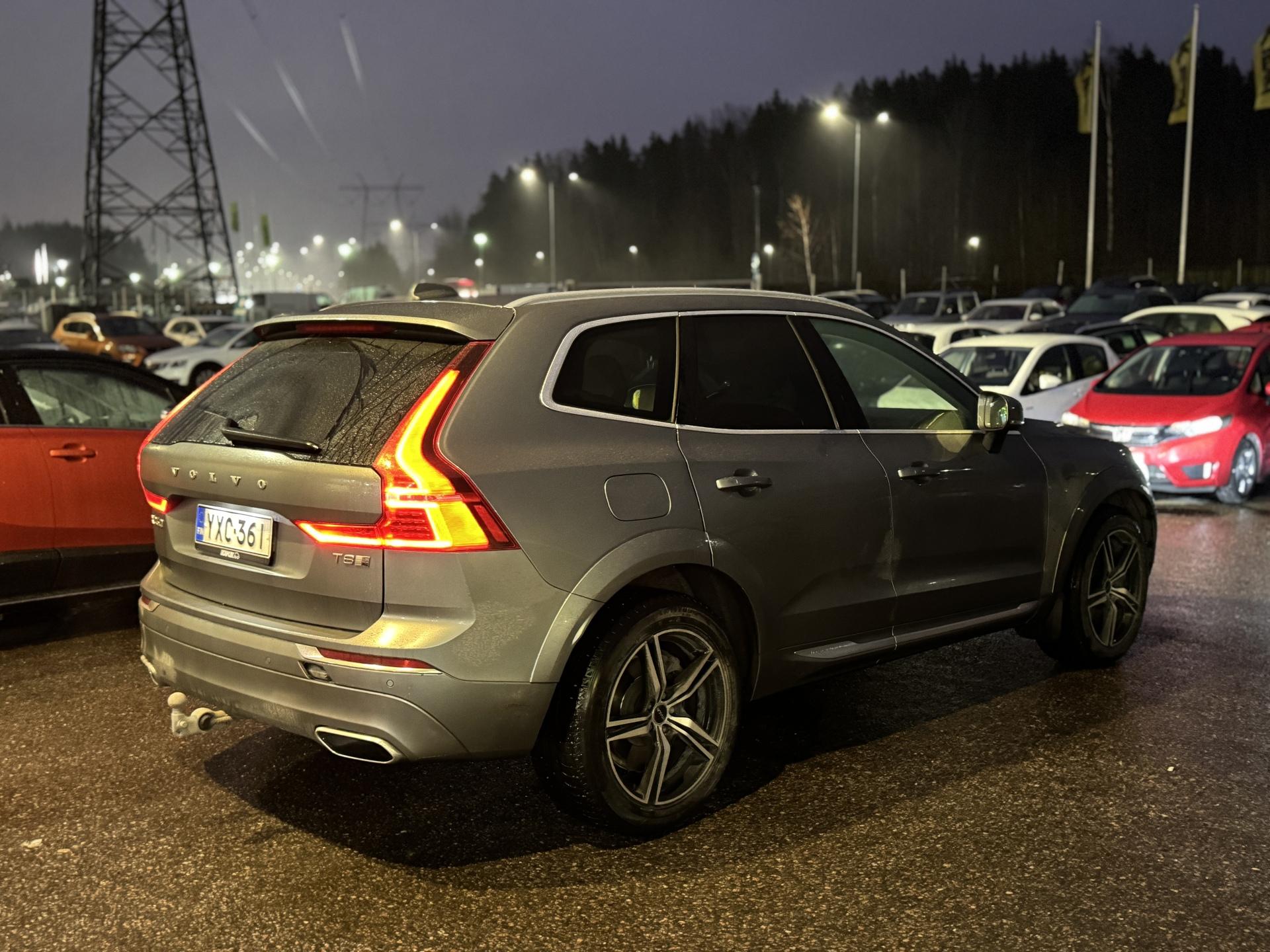 VOLVO XC60 2019