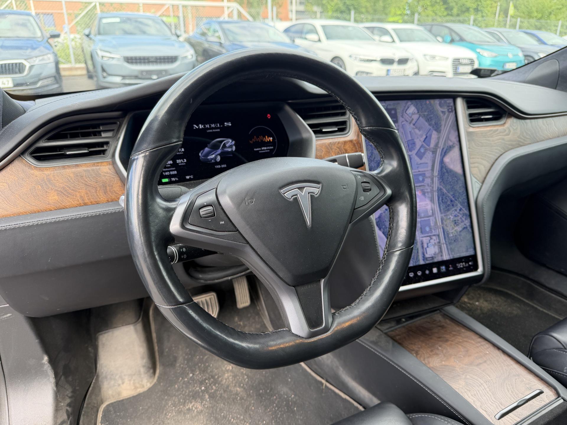 TESLA Model S 2019
