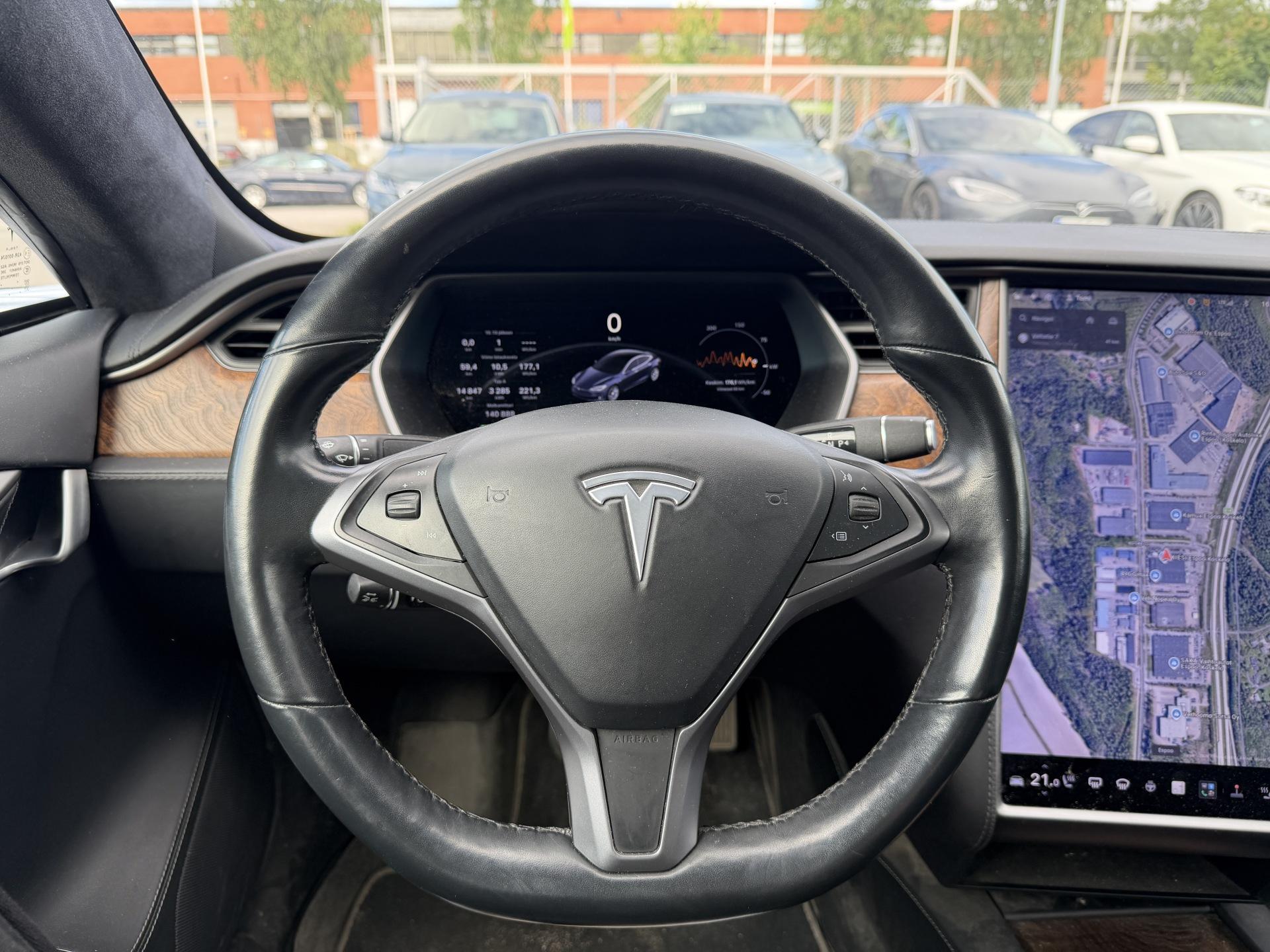 TESLA Model S 2019