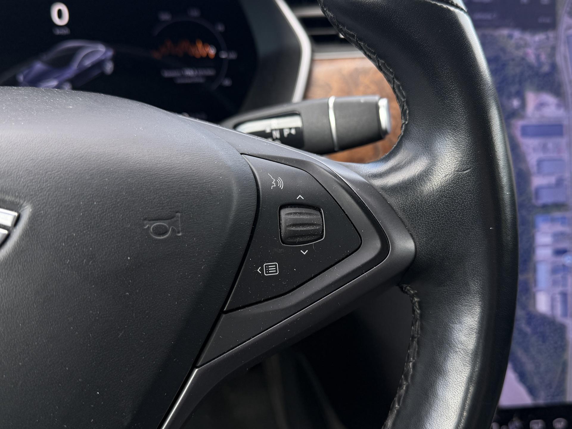 TESLA Model S 2019