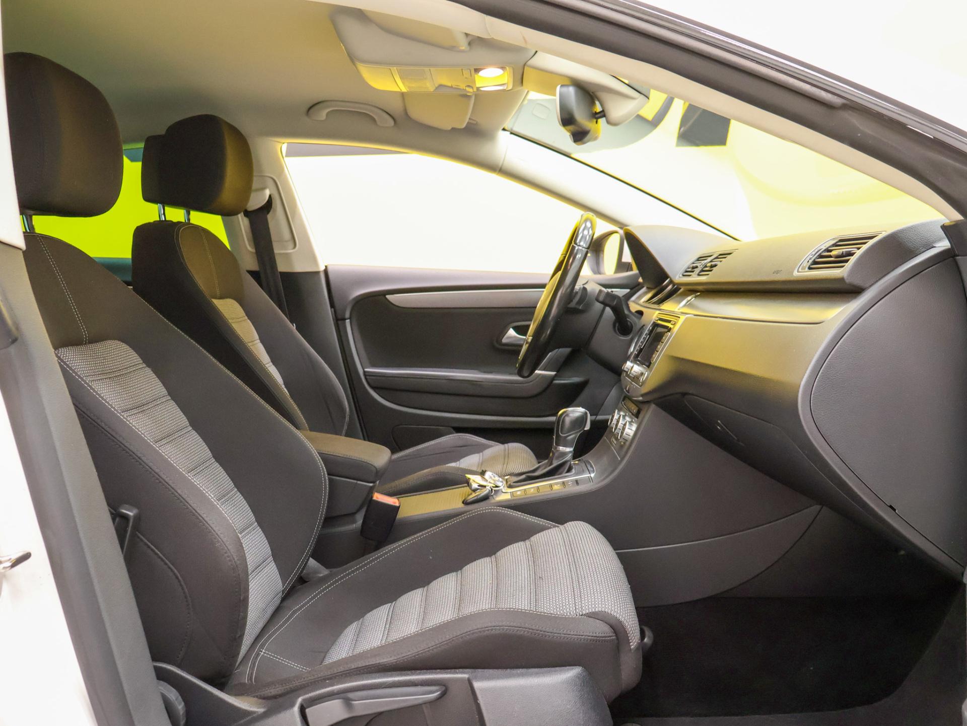 VOLKSWAGEN CC 2014