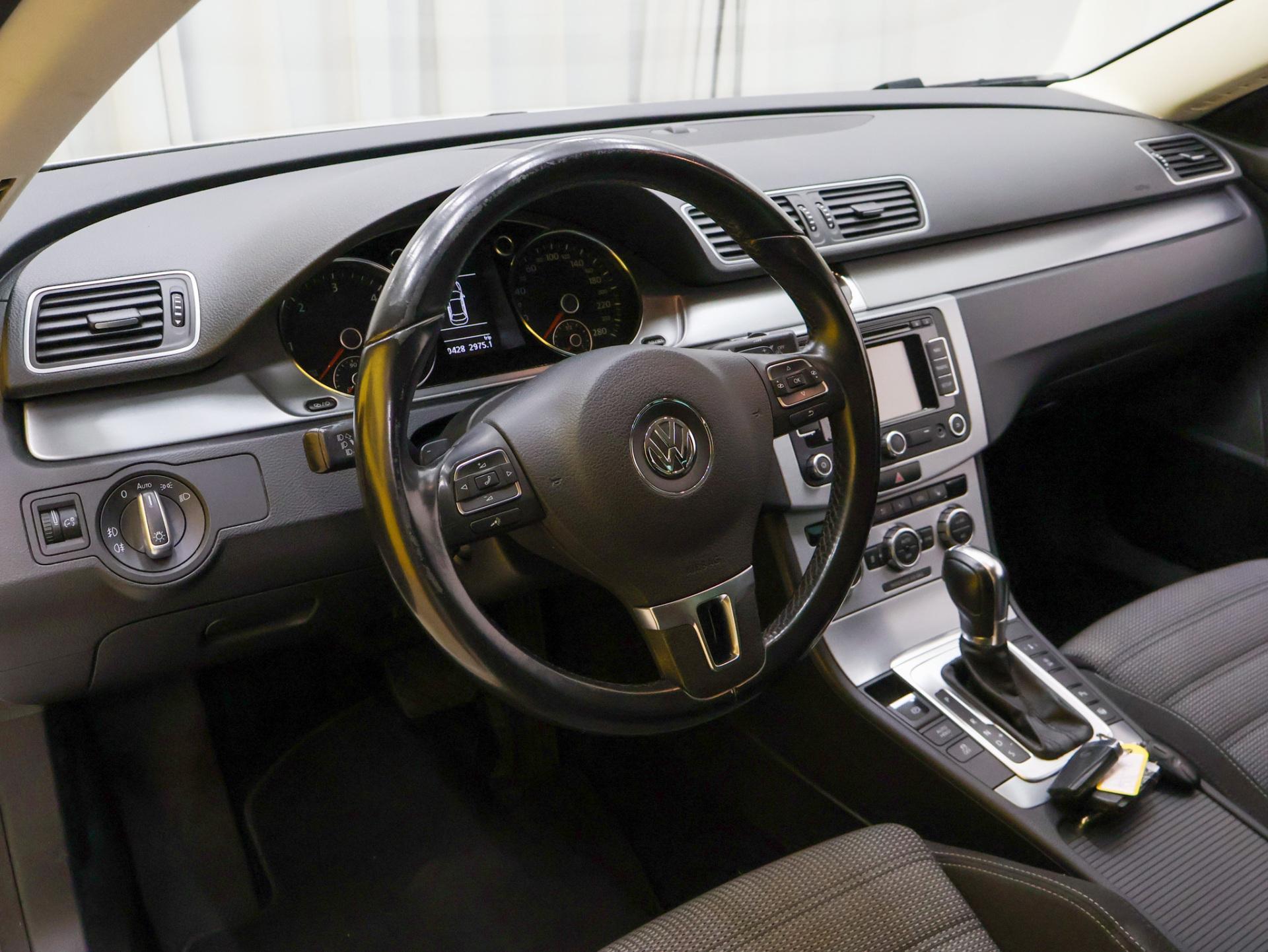 VOLKSWAGEN CC 2014