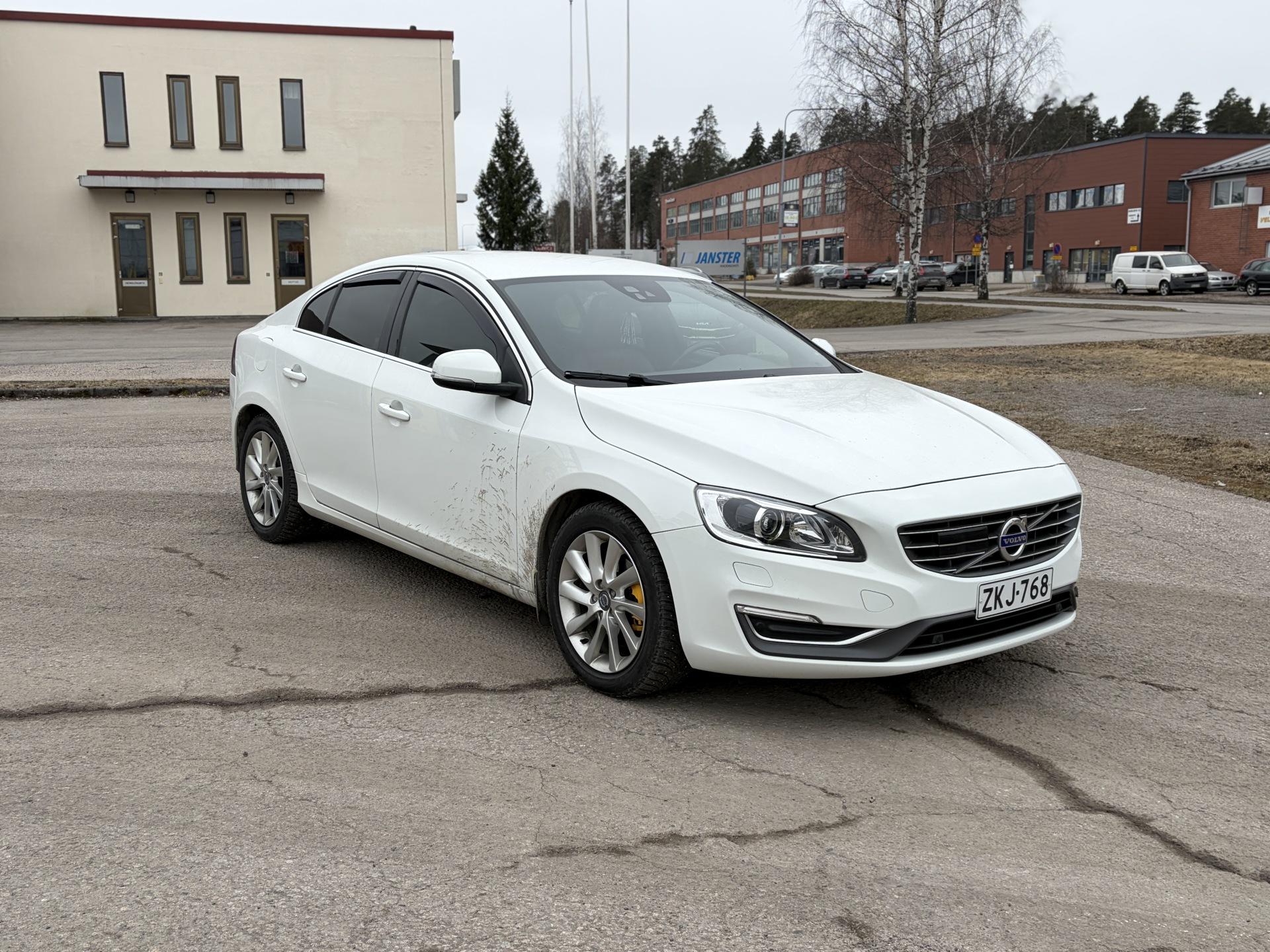 VOLVO S60 2014